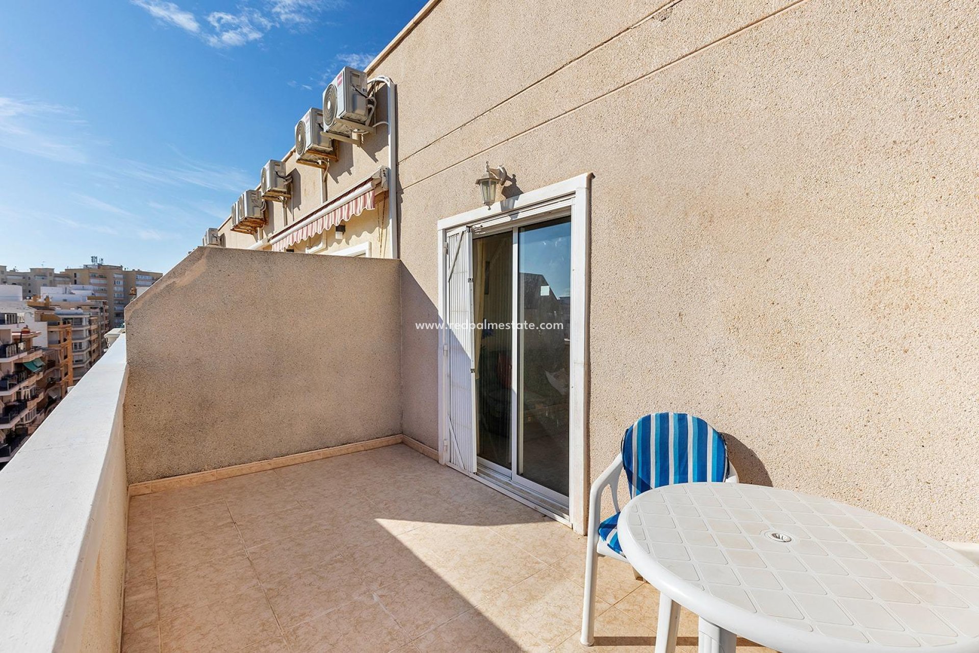 Återförsäljning - Lägenhet Penthouse -
Torrevieja - Playa del Cura