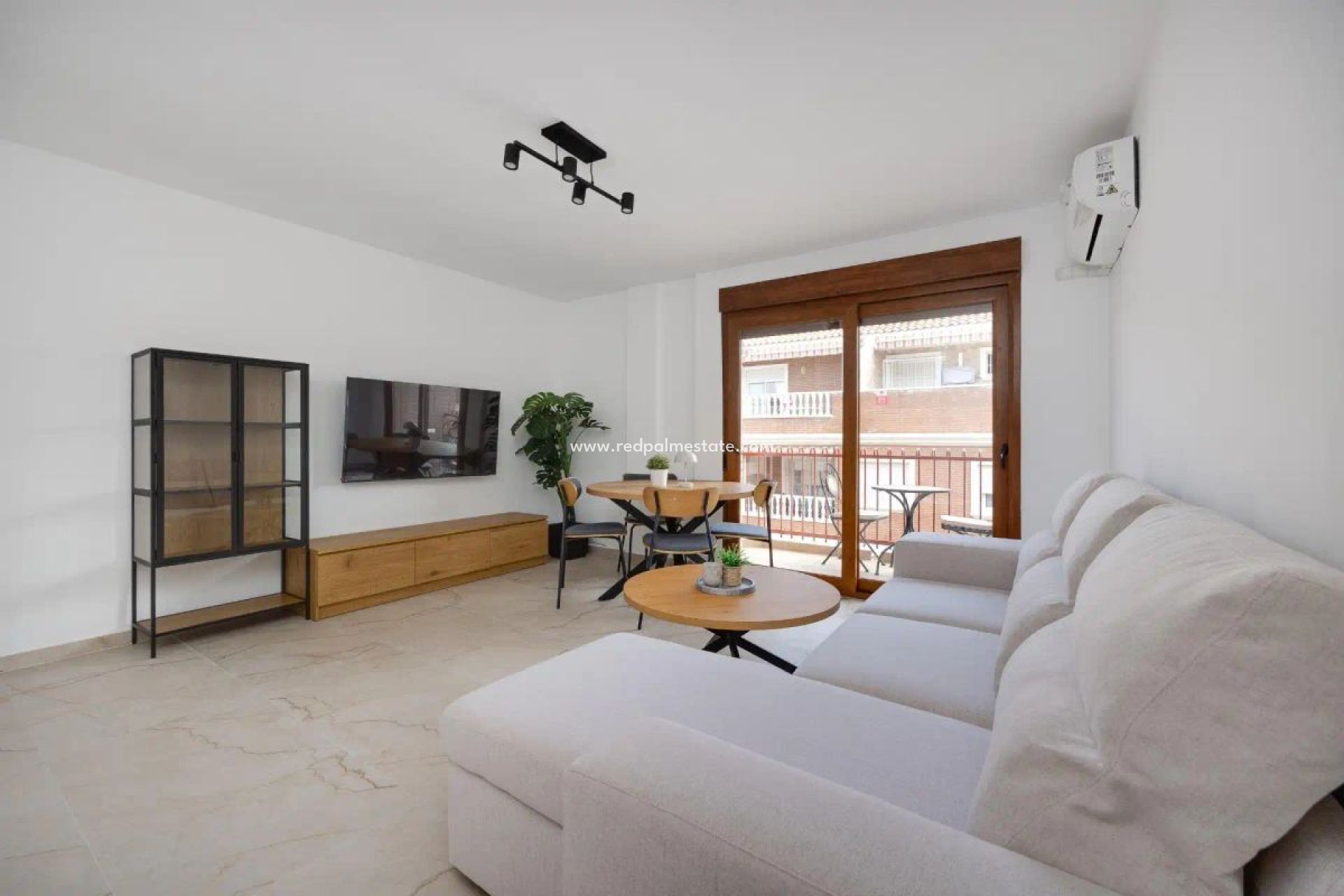 Återförsäljning - Lägenhet -
Torrevieja C