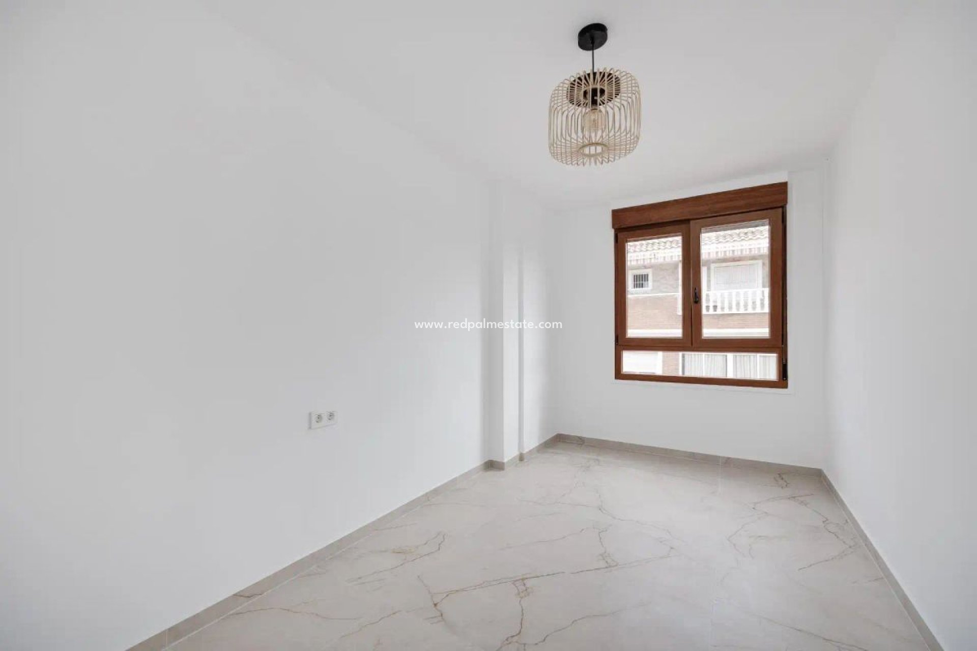 Återförsäljning - Lägenhet -
Torrevieja C
