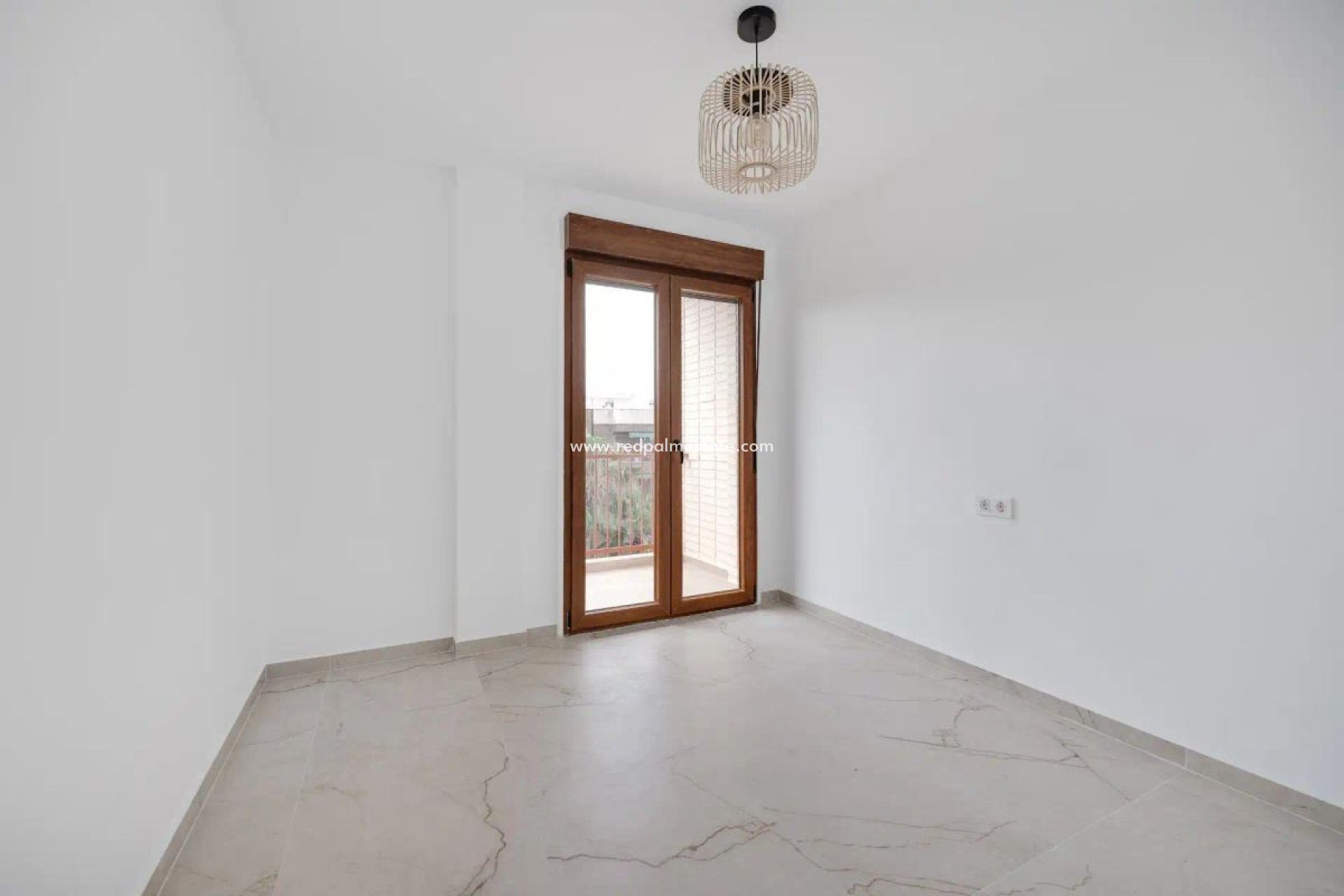 Återförsäljning - Lägenhet -
Torrevieja C