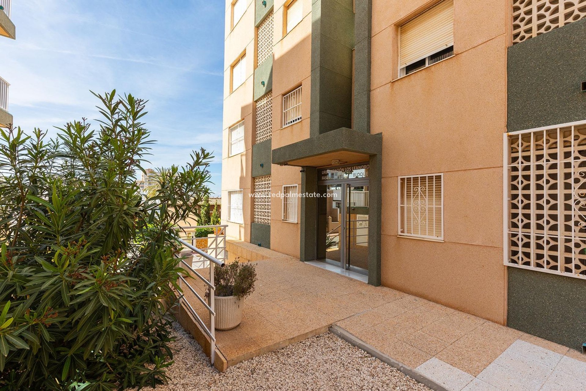 Återförsäljning - Lägenhet -
Torrevieja - Cabo cervera
