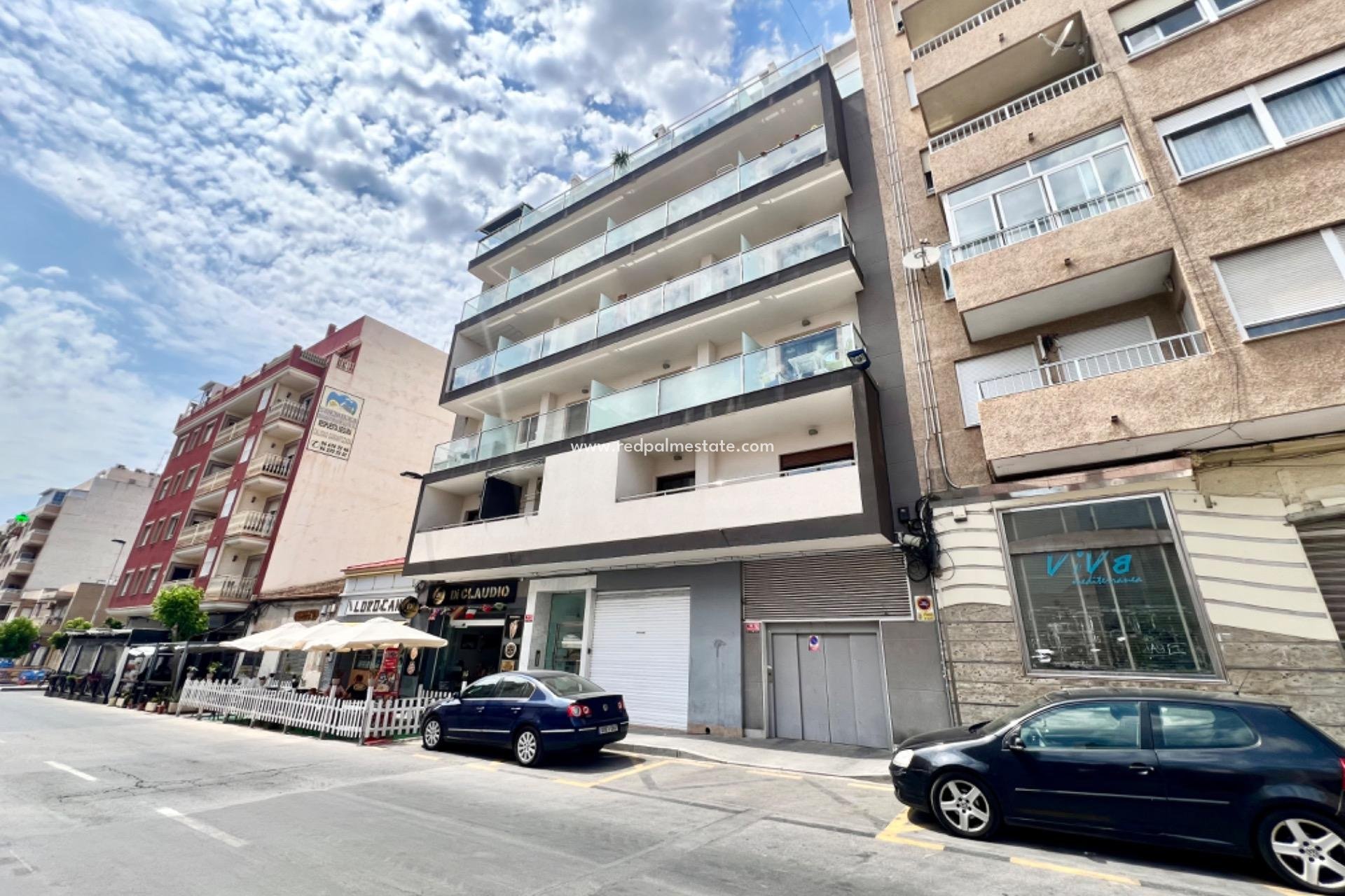 Återförsäljning - Lägenhet -
Torrevieja - Center