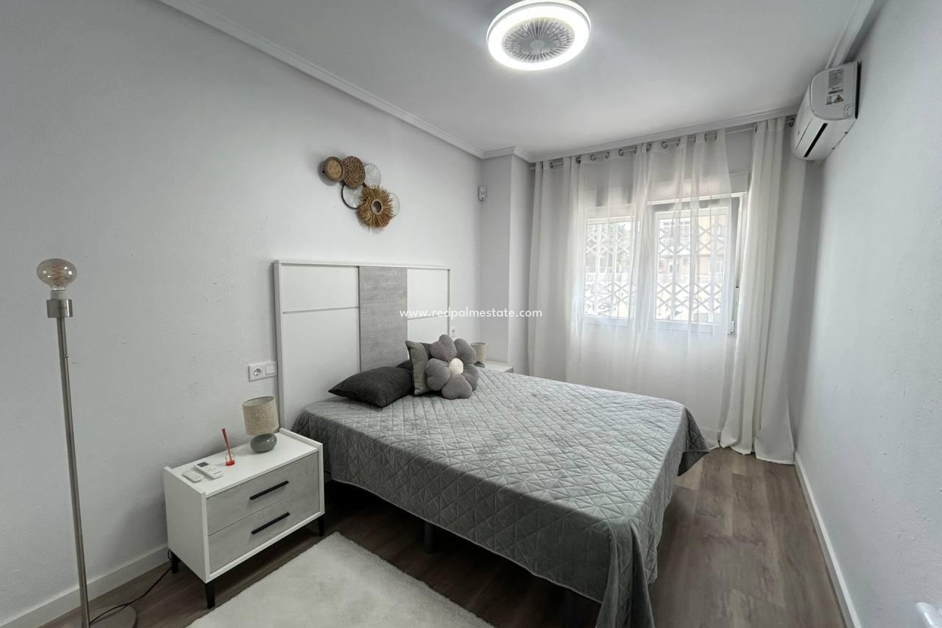 Återförsäljning - Lägenhet -
Torrevieja - Centro Torrevieja