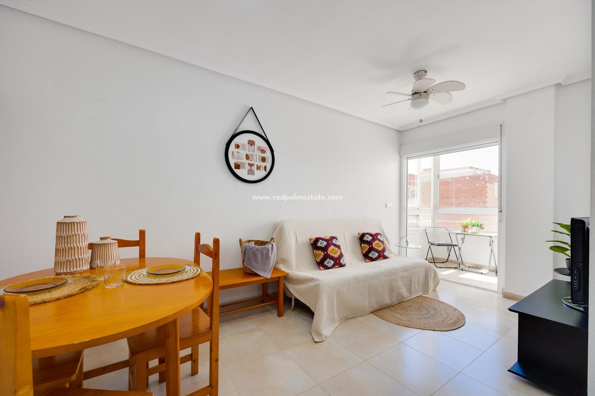 Återförsäljning - Lägenhet -
Torrevieja - Centro Torrevieja