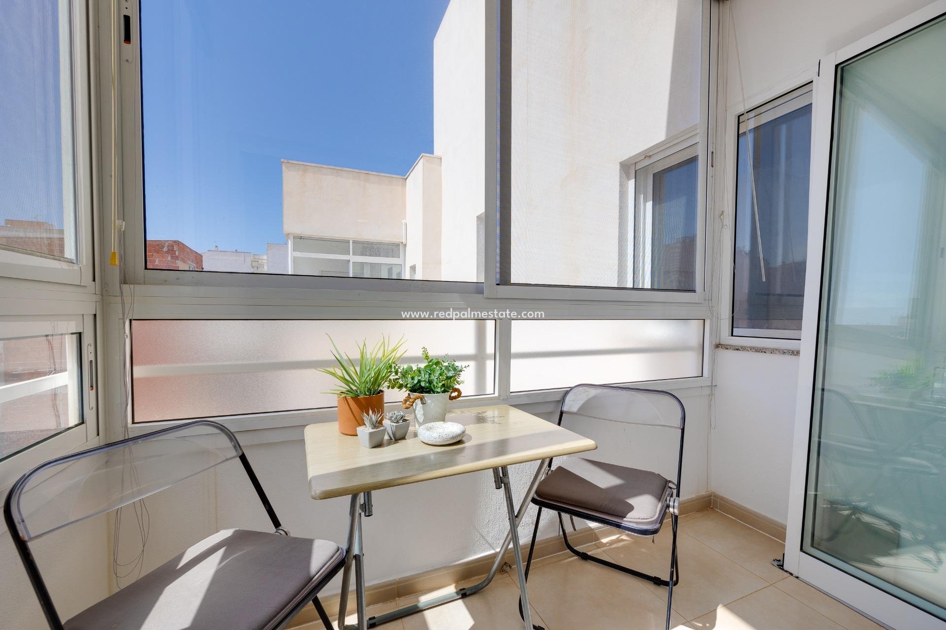 Återförsäljning - Lägenhet -
Torrevieja - Centro Torrevieja