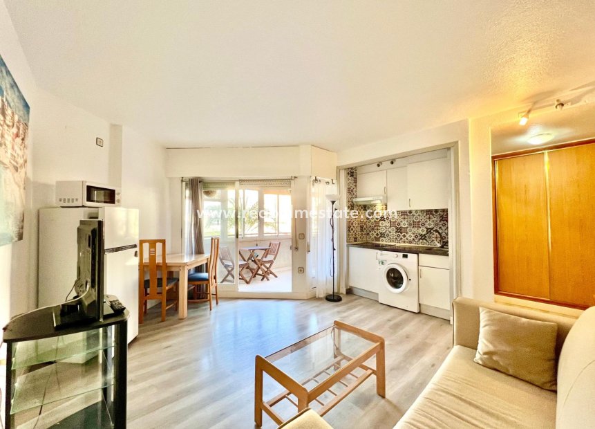 Återförsäljning - Lägenhet -
Torrevieja - Centro Torrevieja
