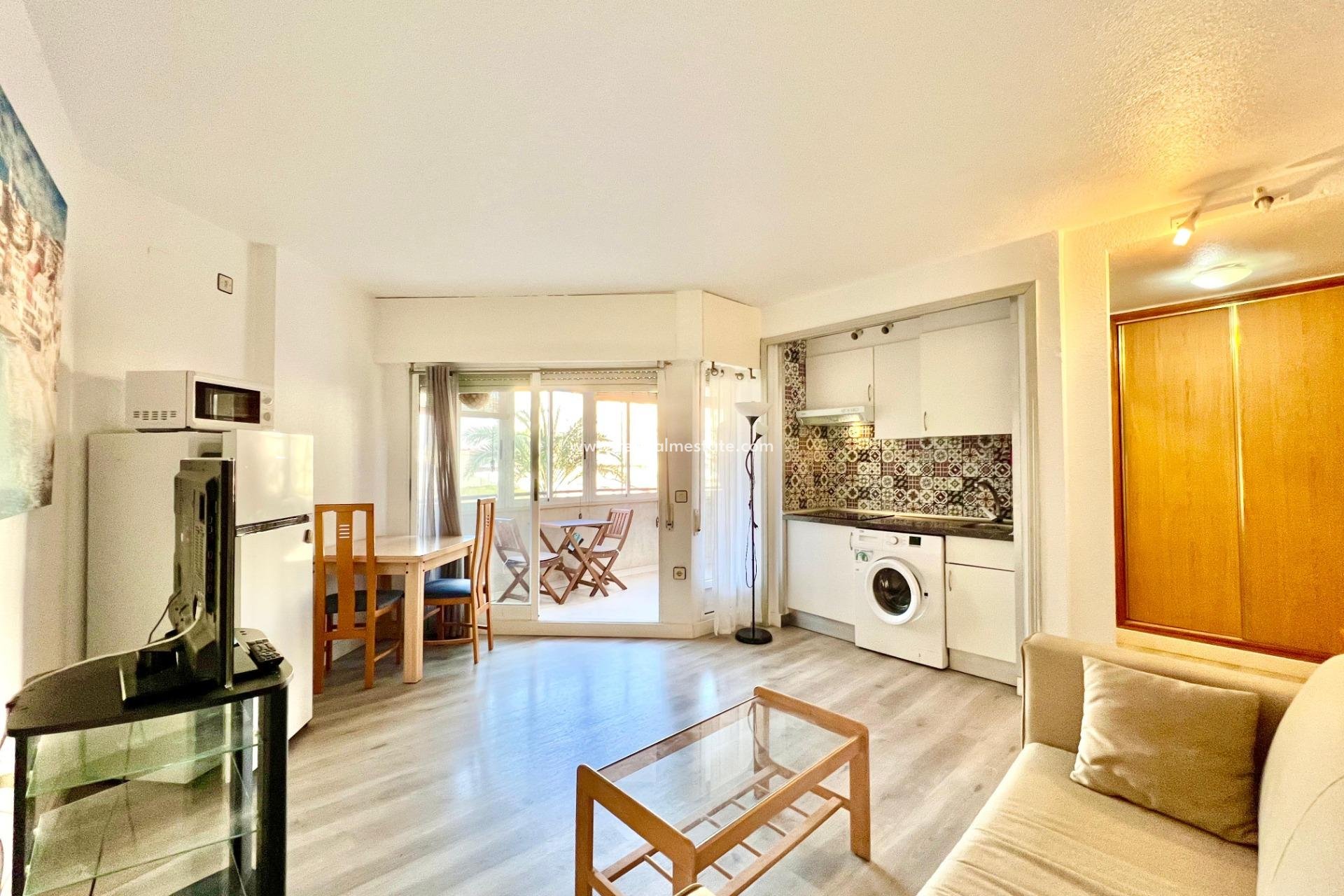 Återförsäljning - Lägenhet -
Torrevieja - Centro Torrevieja