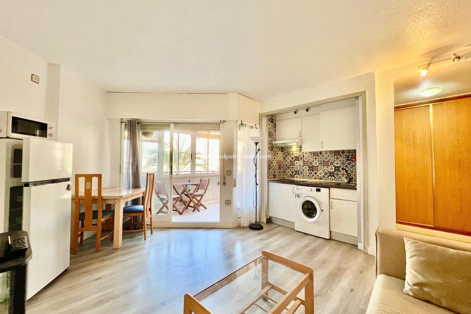 Återförsäljning - Lägenhet -
Torrevieja - Centro Torrevieja