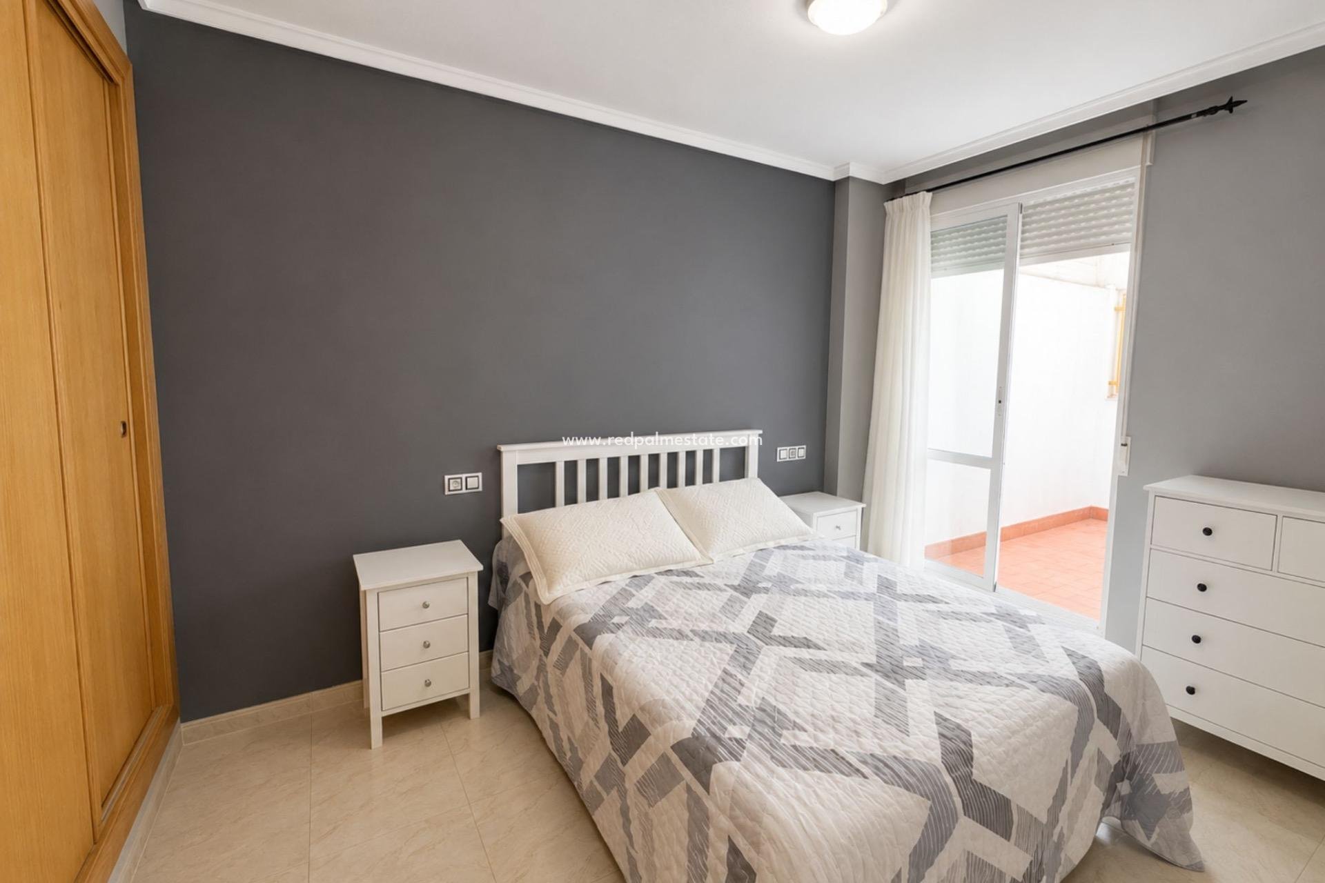 Återförsäljning - Lägenhet -
Torrevieja - Centro Torrevieja