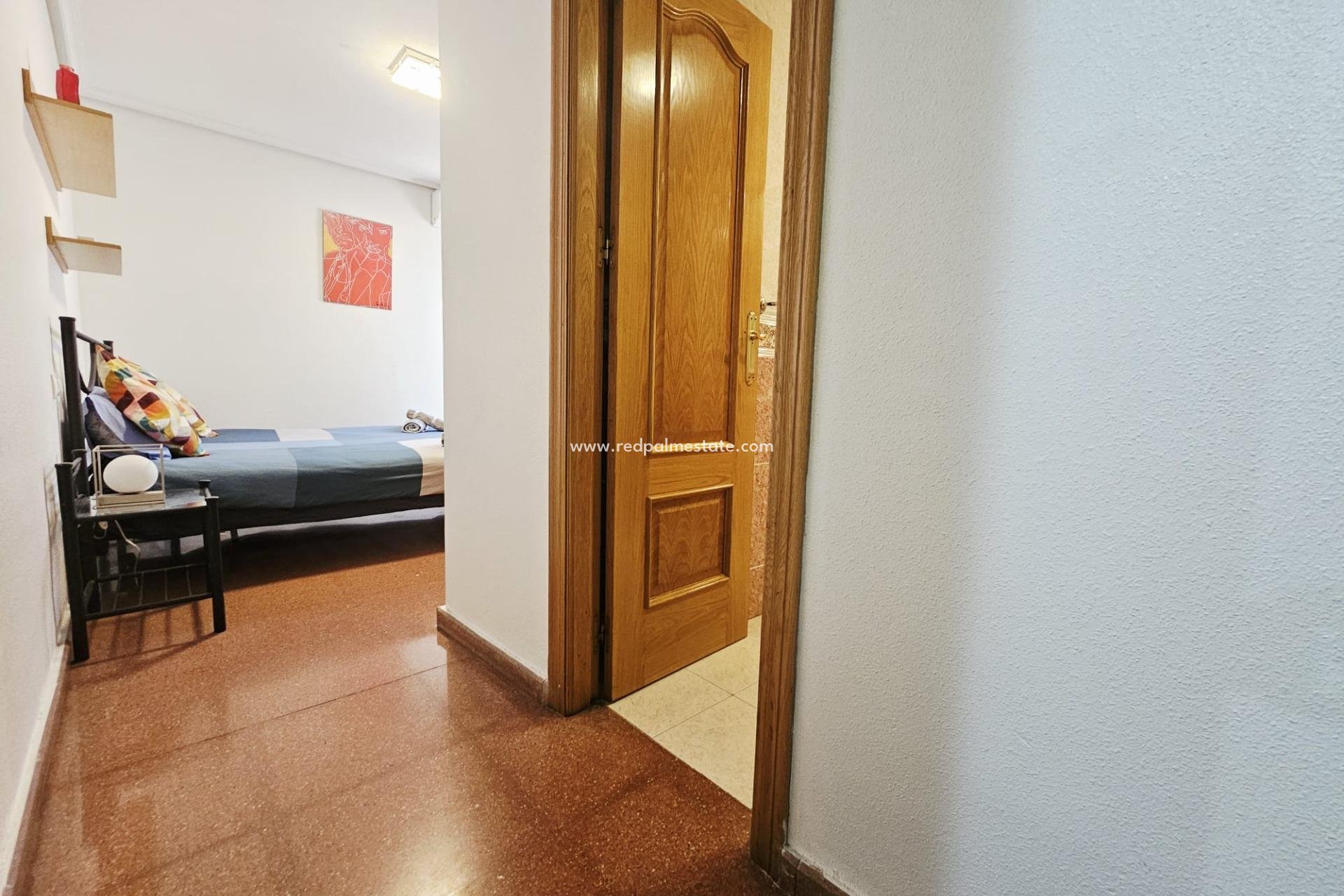 Återförsäljning - Lägenhet -
Torrevieja - Centro Torrevieja