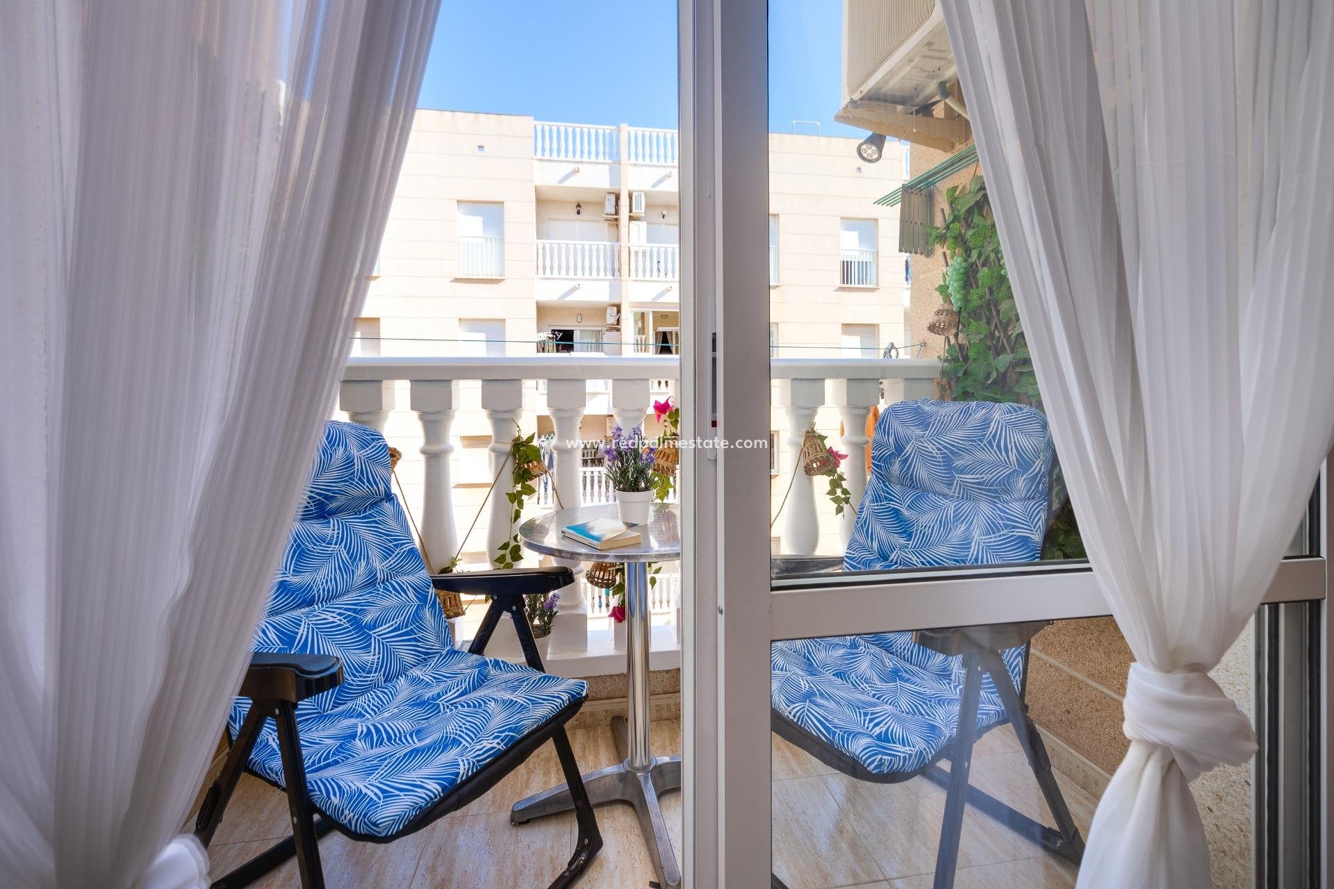 Återförsäljning - Lägenhet -
Torrevieja - Centro Torrevieja