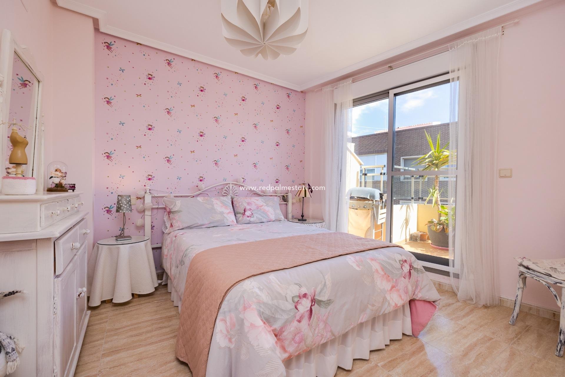 Återförsäljning - Lägenhet -
Torrevieja - Centro Torrevieja