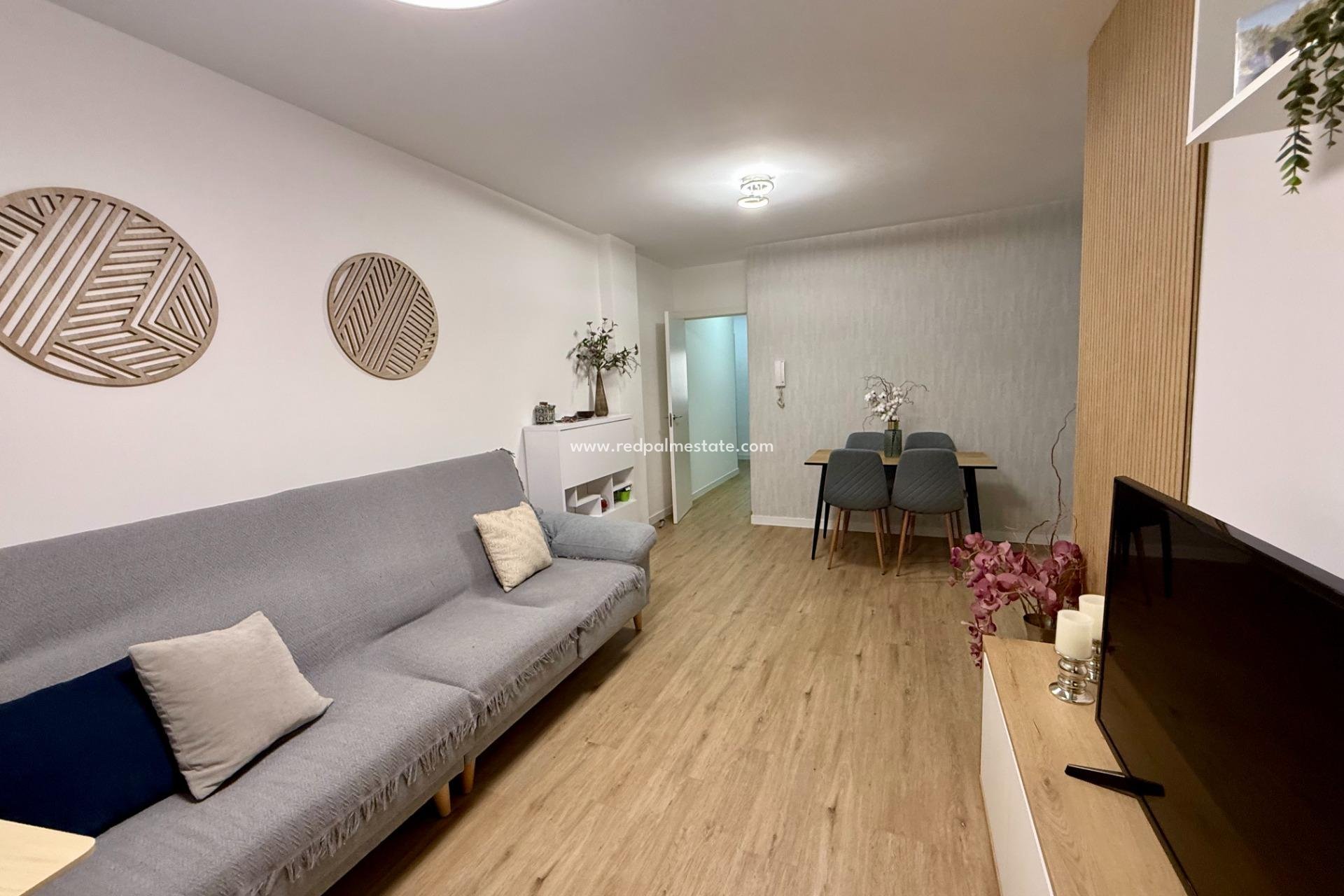 Återförsäljning - Lägenhet -
Torrevieja - Centro Torrevieja