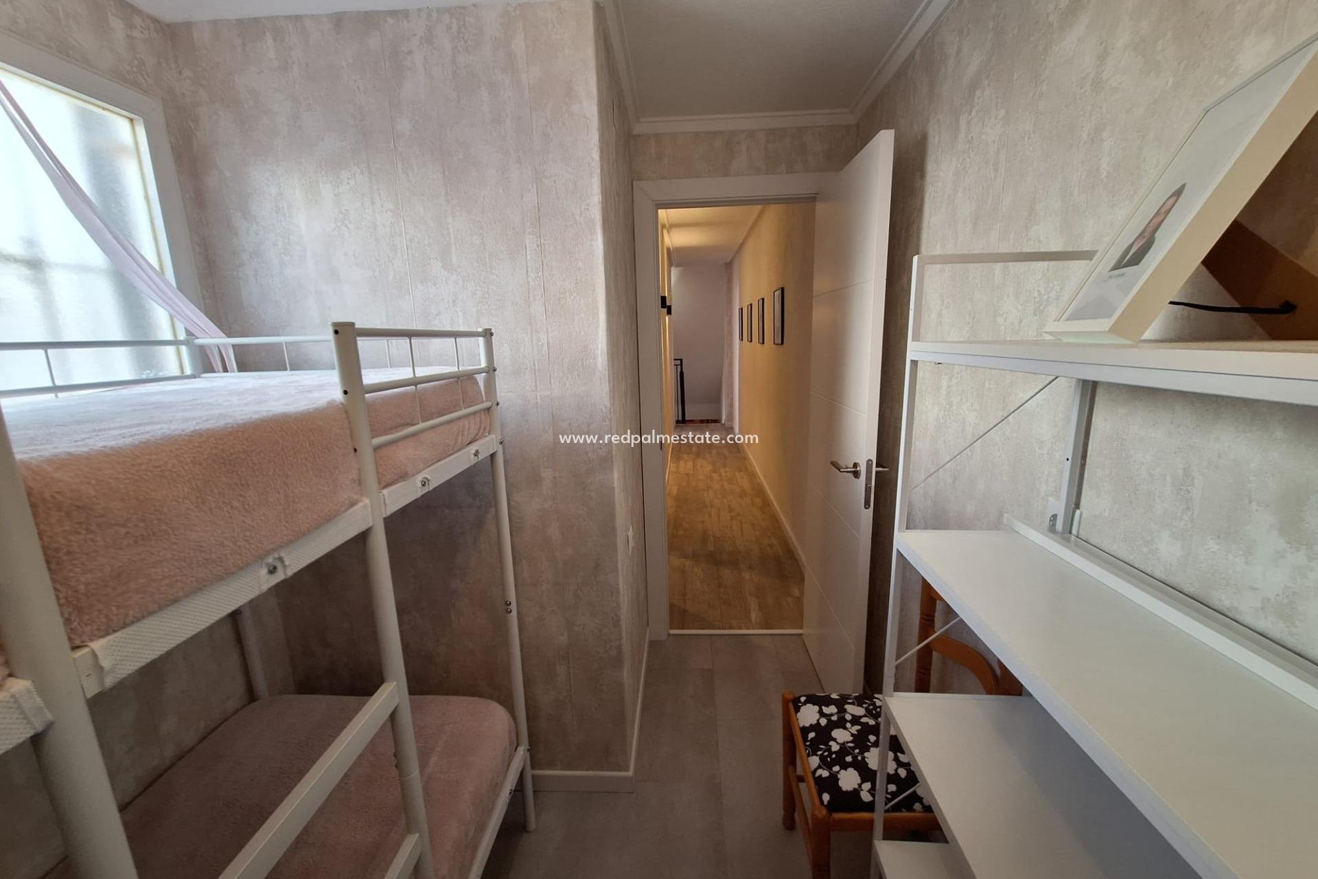 Återförsäljning - Lägenhet -
Torrevieja - Centro Torrevieja