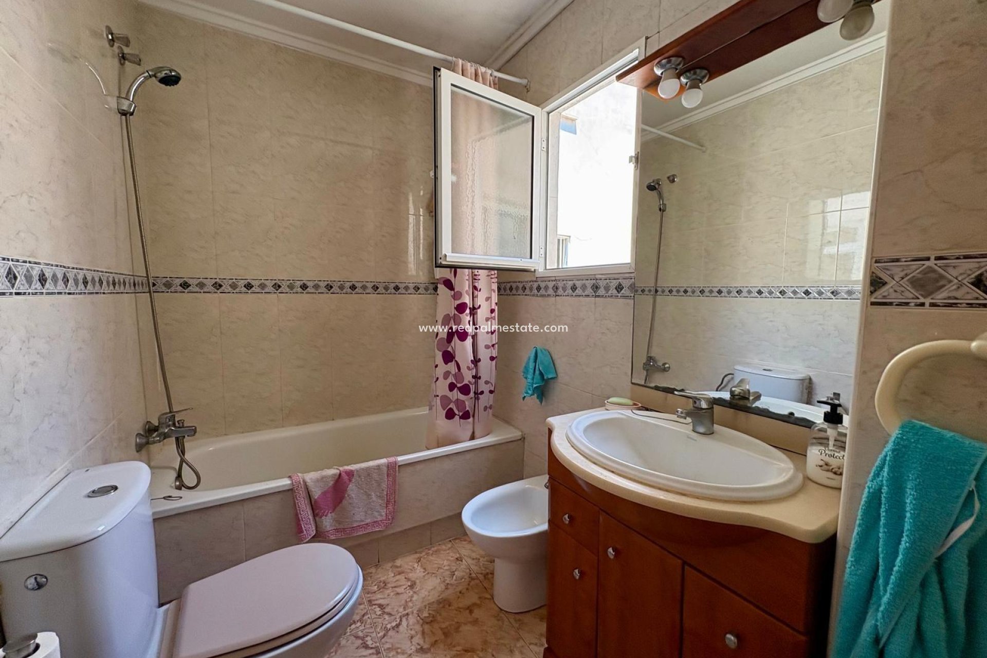 Återförsäljning - Lägenhet -
Torrevieja - Centro Torrevieja