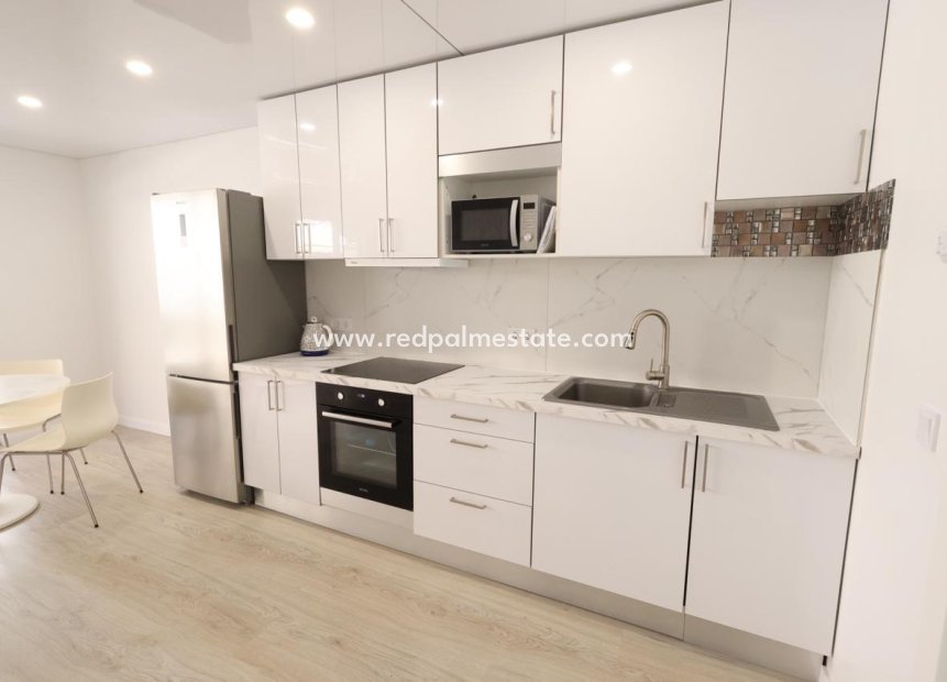 Återförsäljning - Lägenhet -
Torrevieja - El Acequión - Los Náufragos