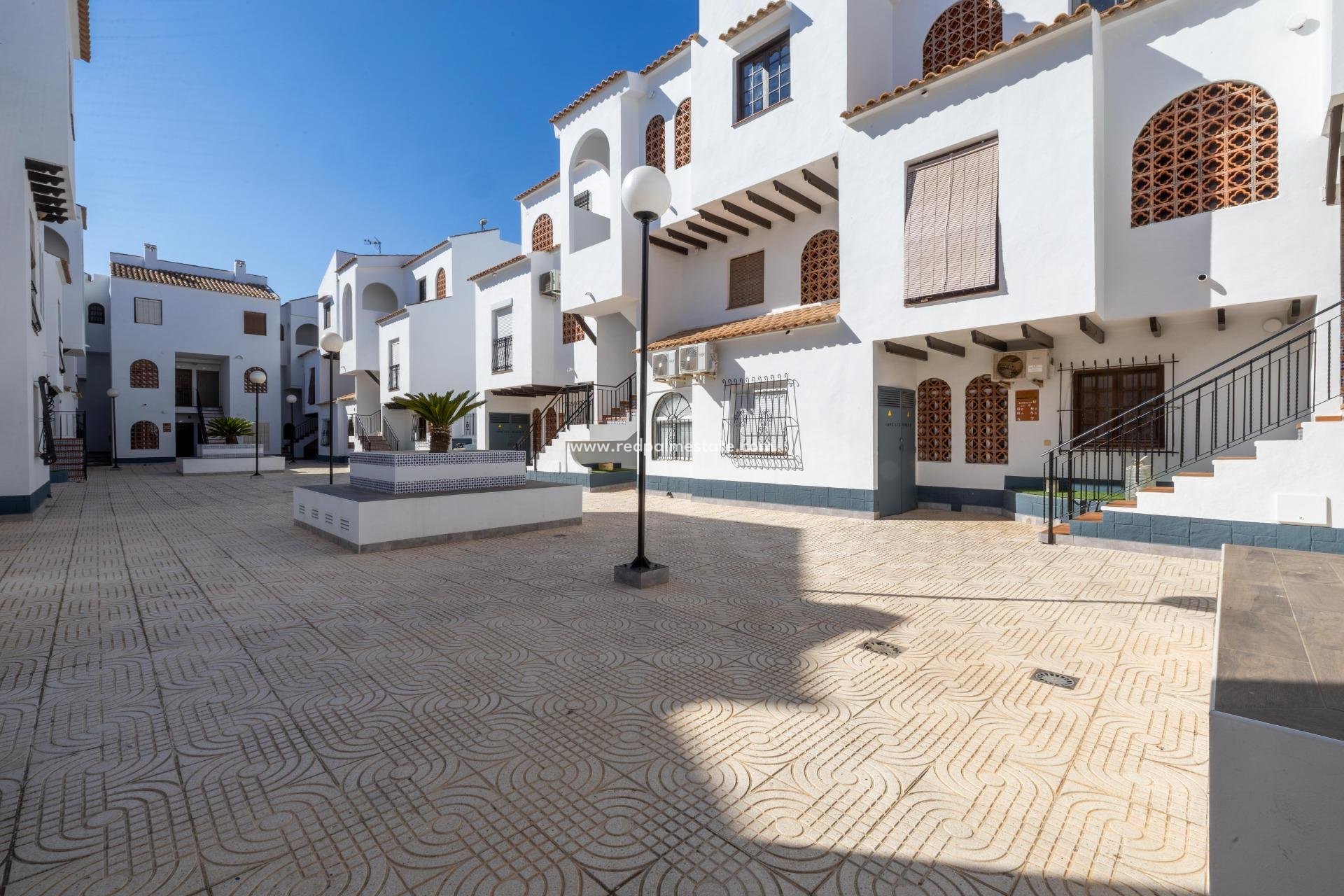 Återförsäljning - Lägenhet -
Torrevieja - El Acequión - Los Náufragos