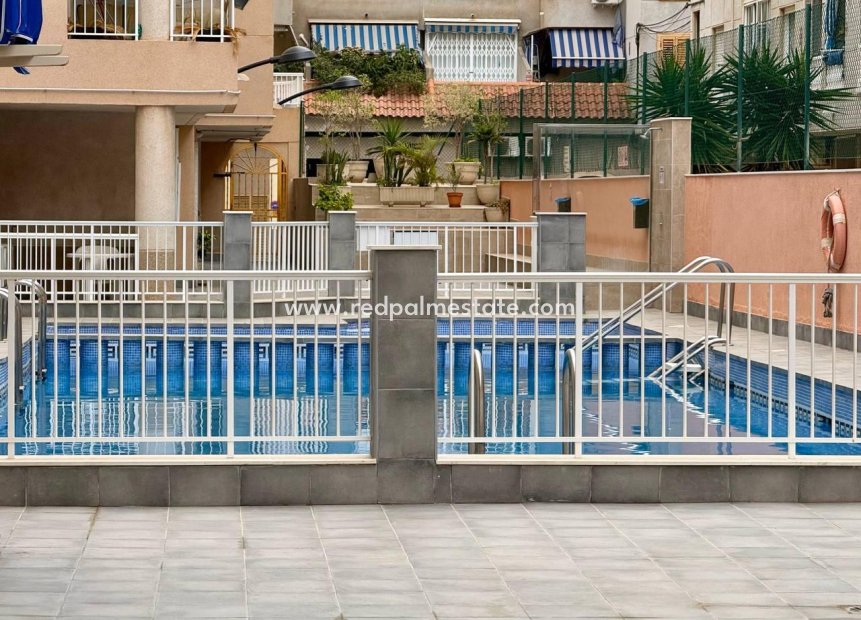 Återförsäljning - Lägenhet -
Torrevieja - El Acequión - Los Náufragos