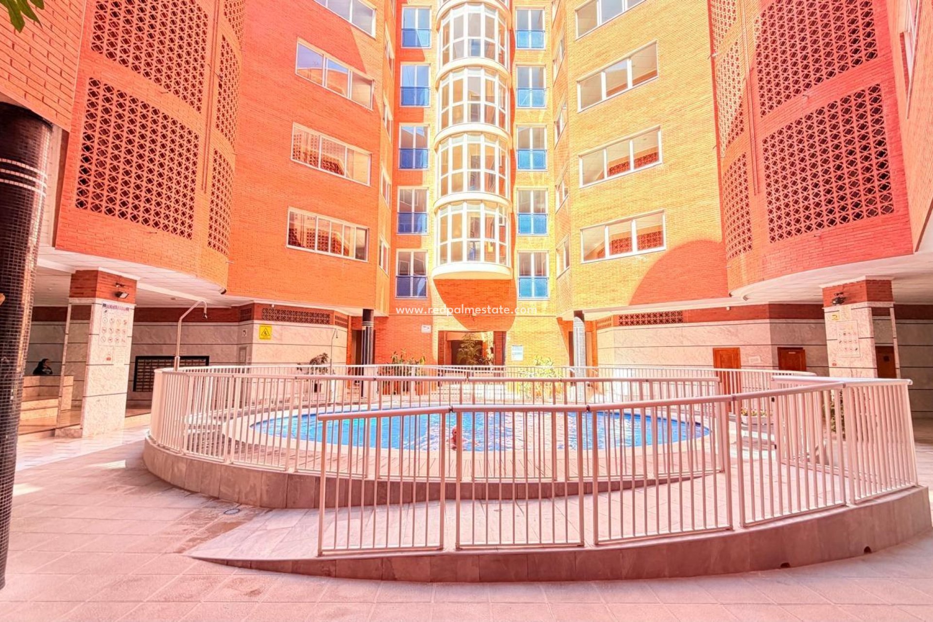 Återförsäljning - Lägenhet -
Torrevieja - El Acequión - Los Náufragos