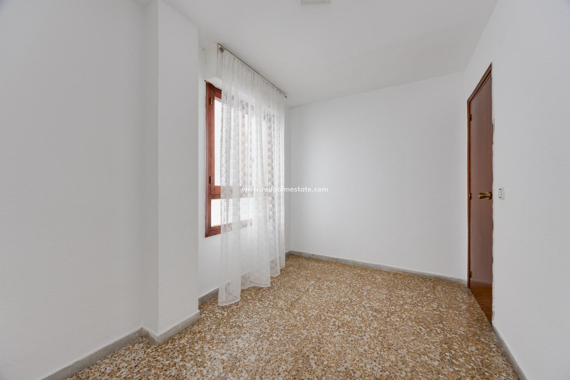 Återförsäljning - Lägenhet -
Torrevieja - El Acequión - Los Náufragos