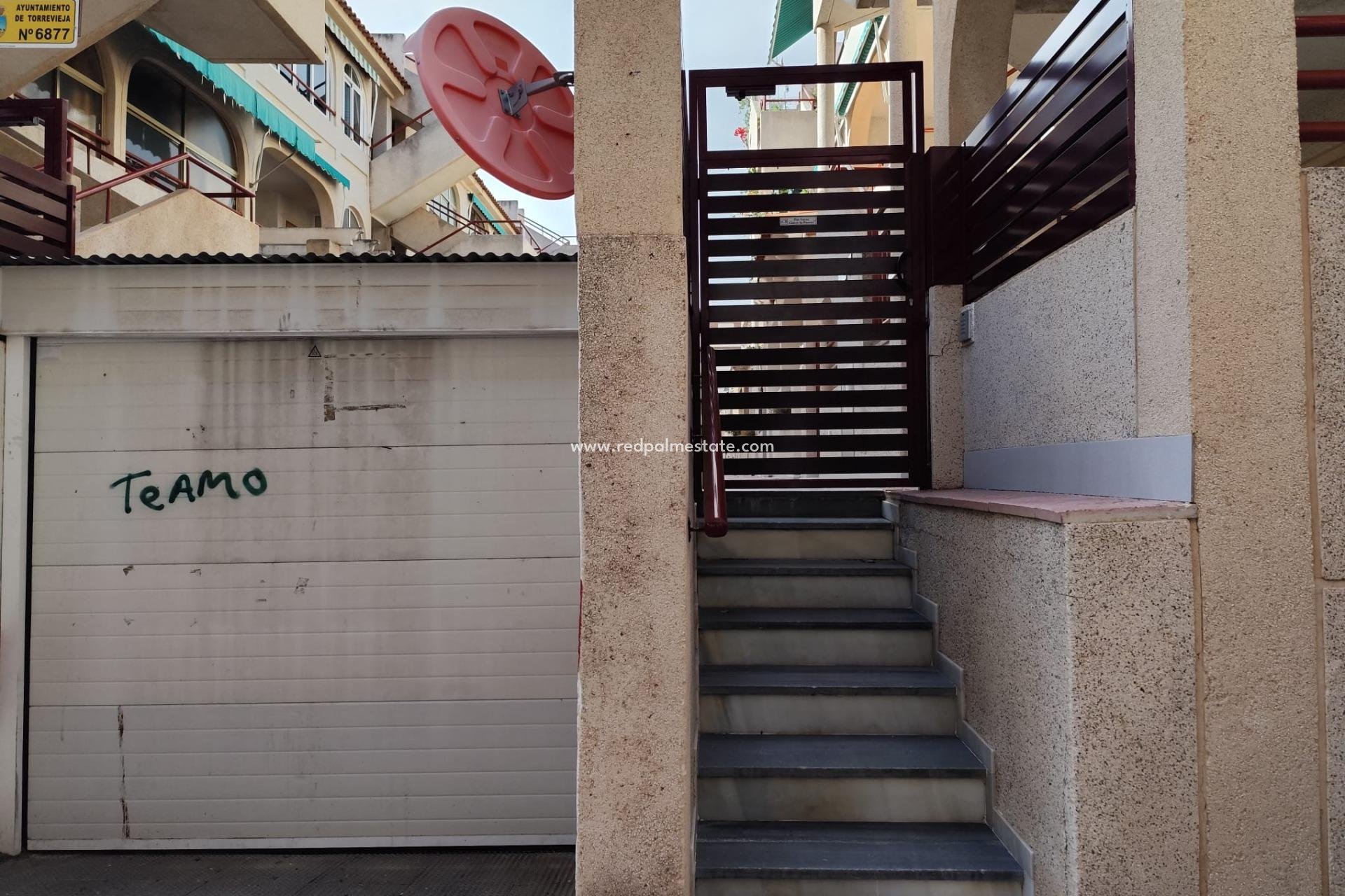 Återförsäljning - Lägenhet -
Torrevieja - El Acequión - Los Náufragos