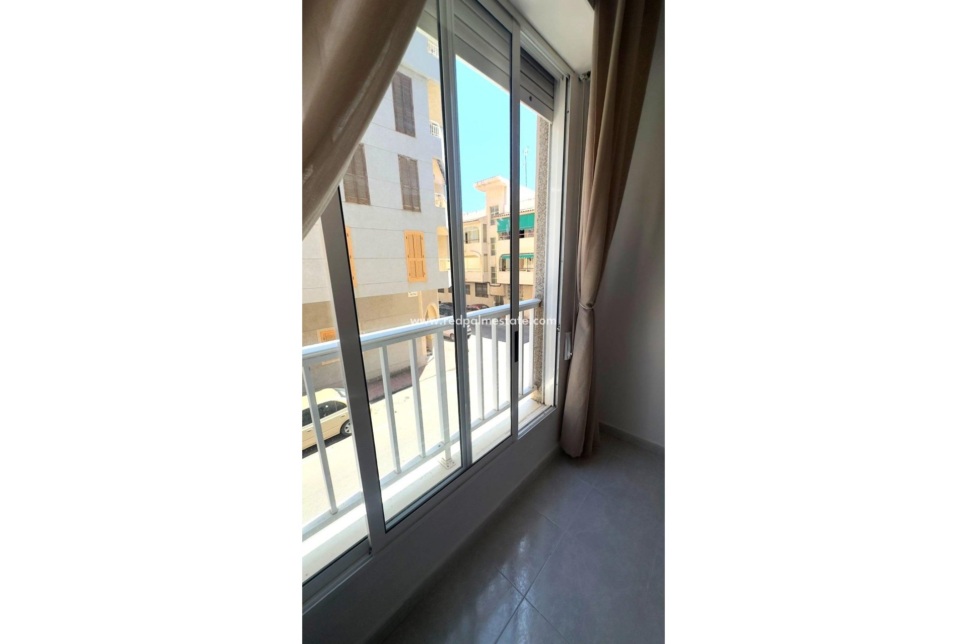 Återförsäljning - Lägenhet -
Torrevieja - El Acequión - Los Náufragos