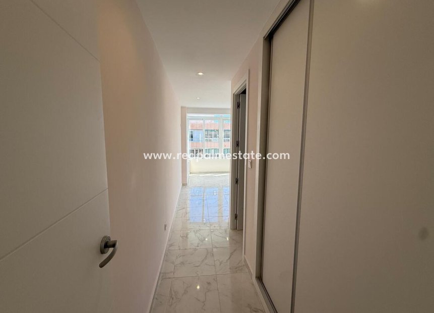 Återförsäljning - Lägenhet -
Torrevieja - El Acequión - Los Náufragos