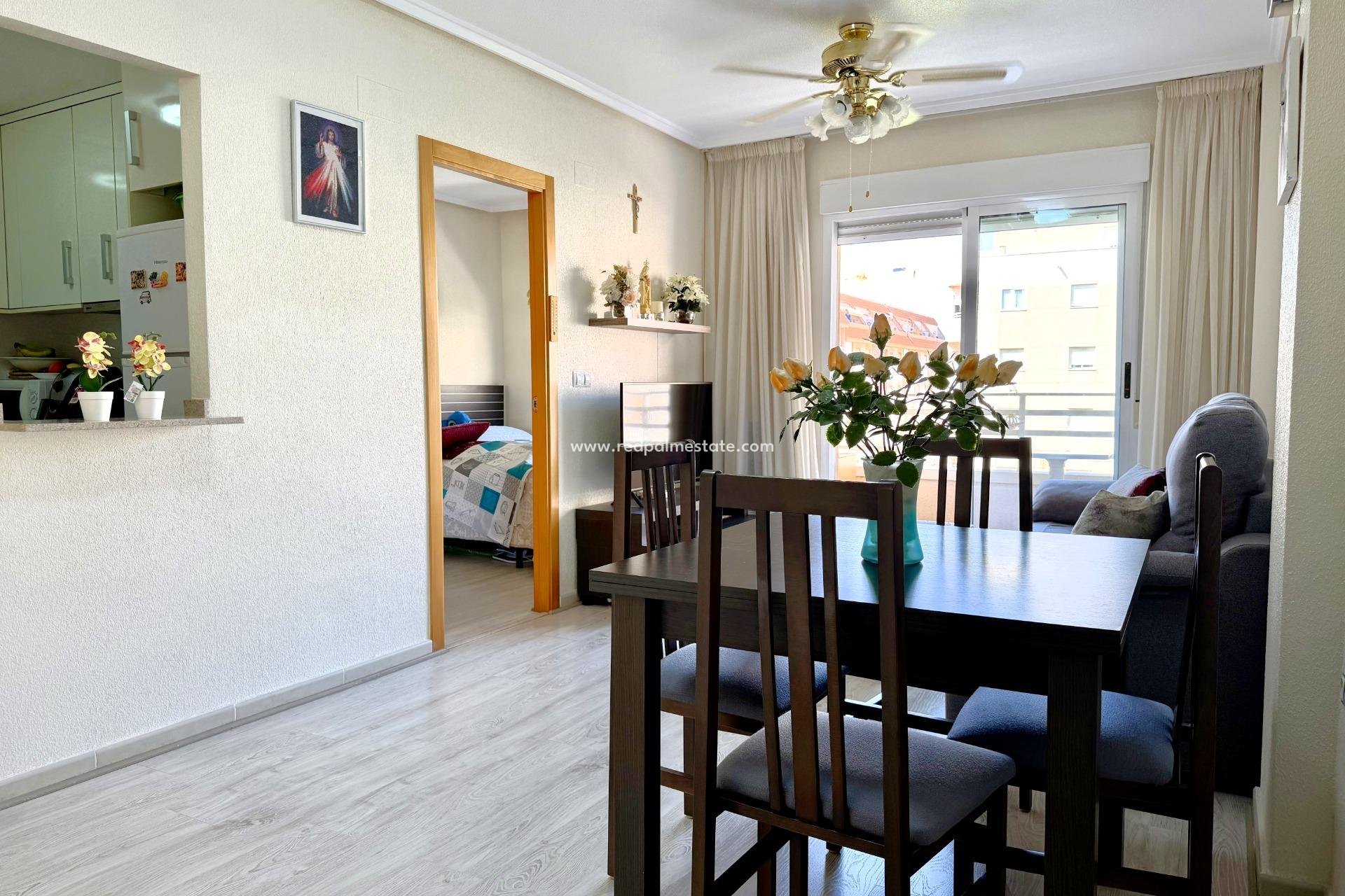 Återförsäljning - Lägenhet -
Torrevieja - El molino