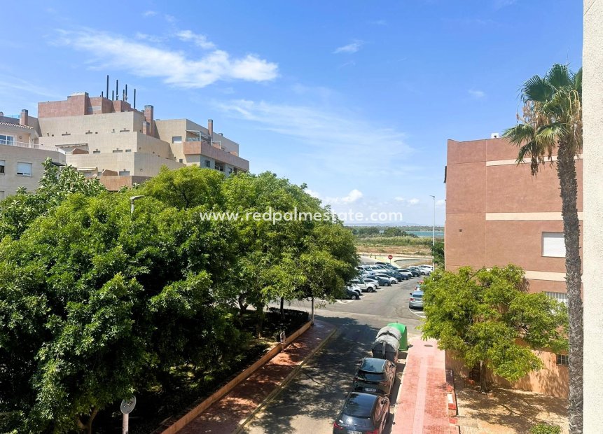 Återförsäljning - Lägenhet -
Torrevieja - La Mata