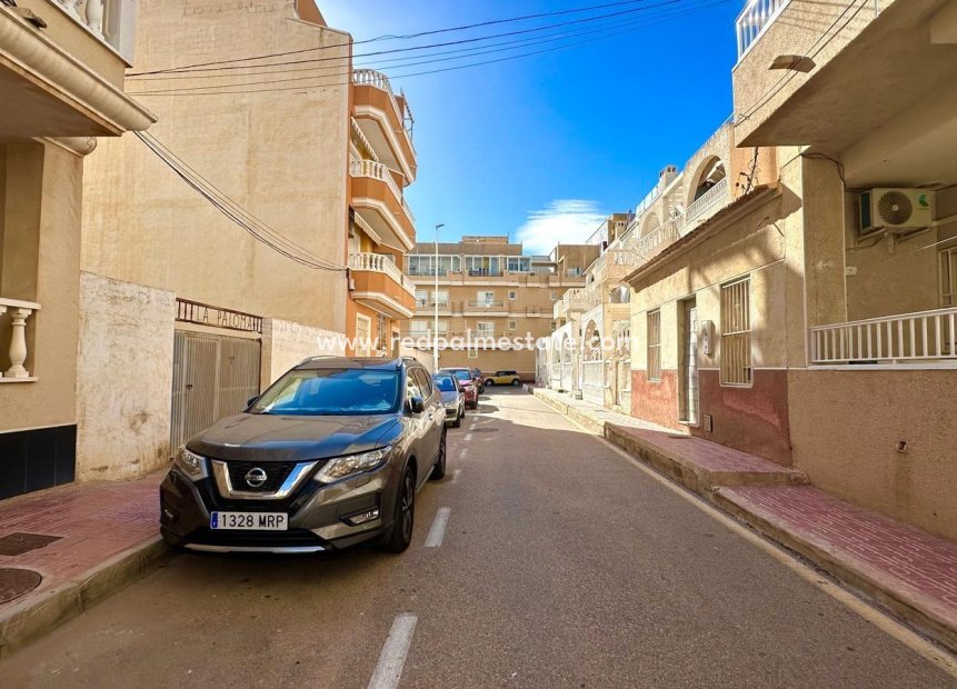 Återförsäljning - Lägenhet -
Torrevieja - La Mata