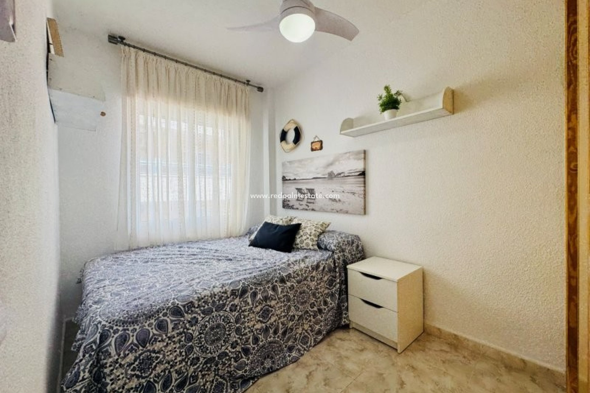 Återförsäljning - Lägenhet -
Torrevieja - La Mata