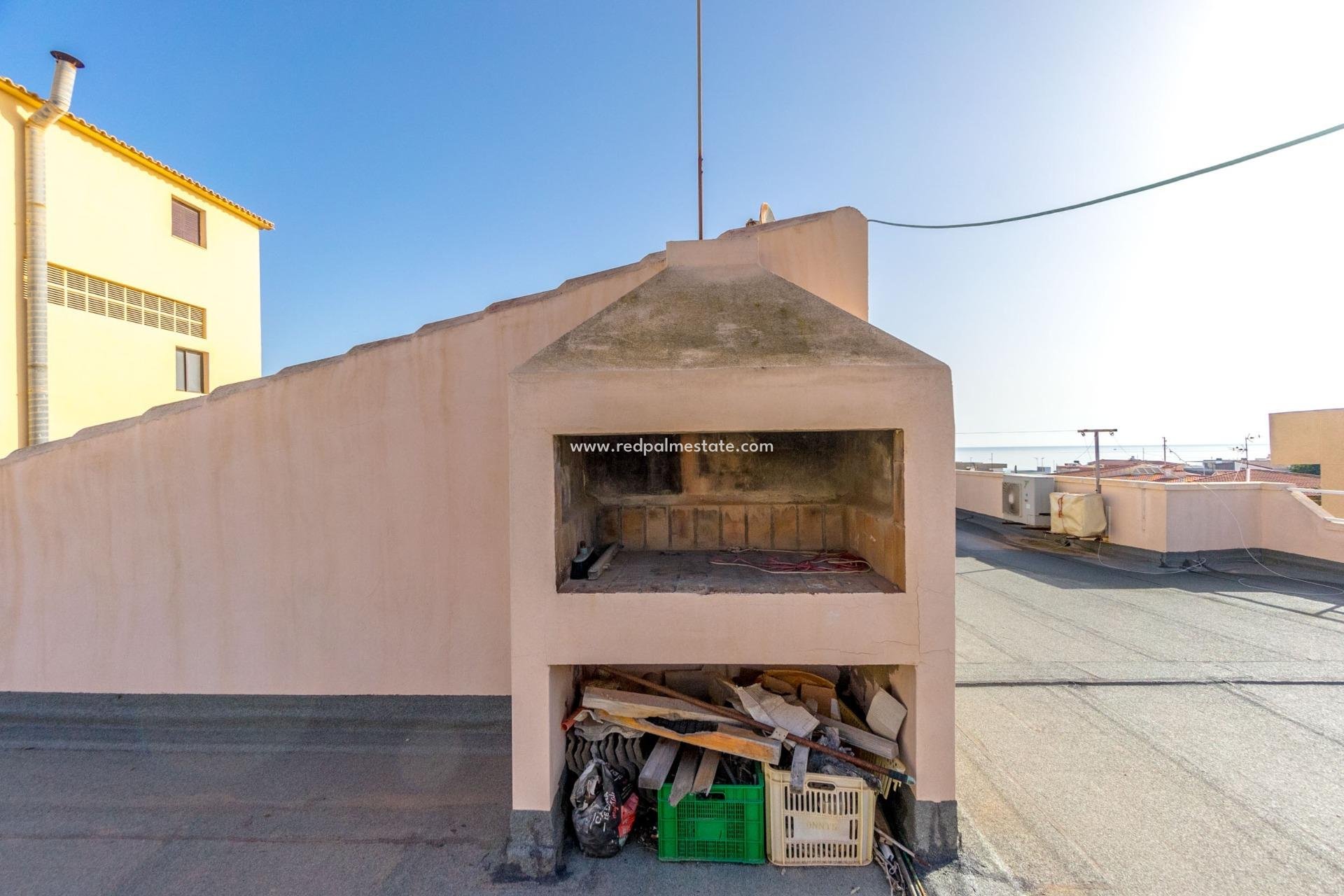 Återförsäljning - Lägenhet -
Torrevieja - La Mata