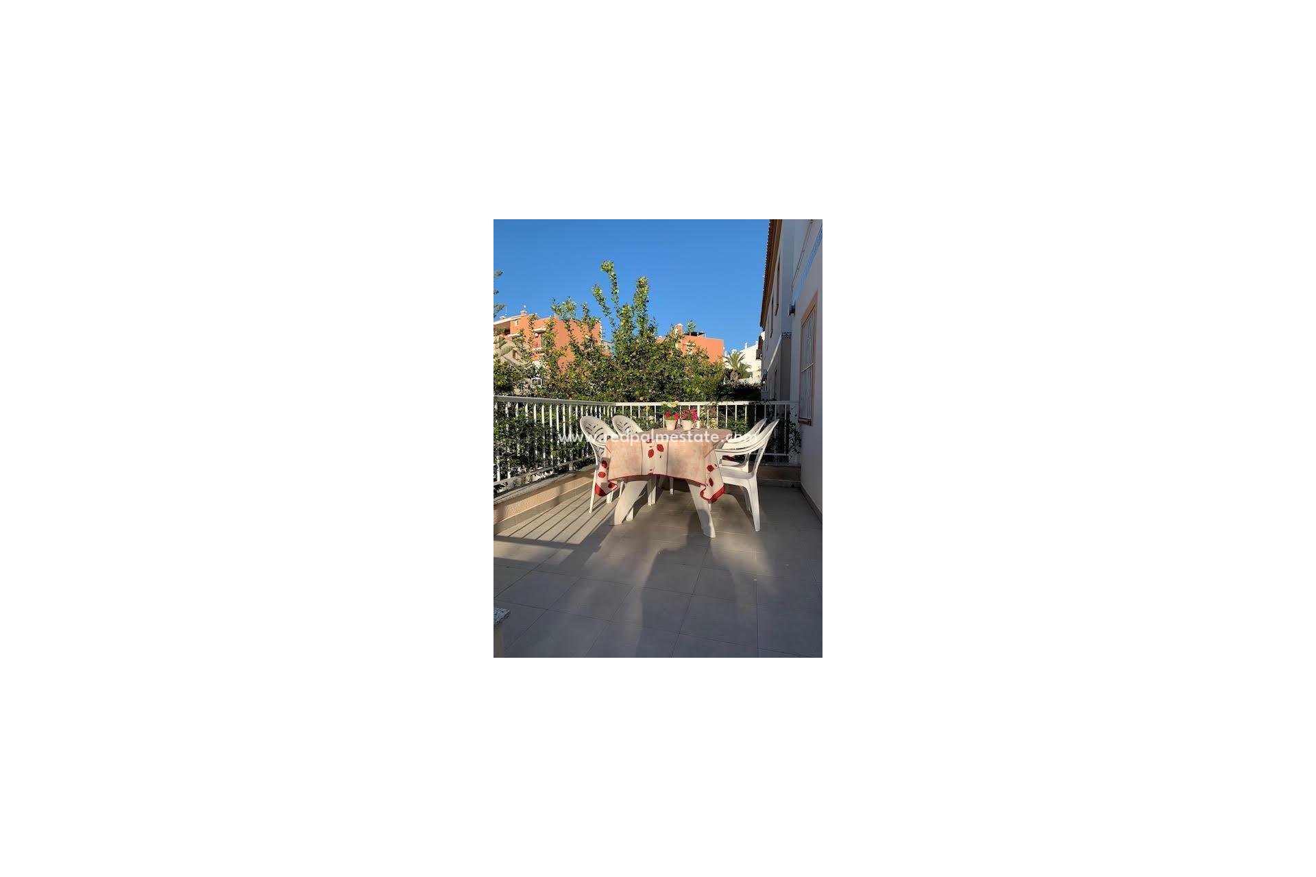 Återförsäljning - Lägenhet -
Torrevieja - La Mata