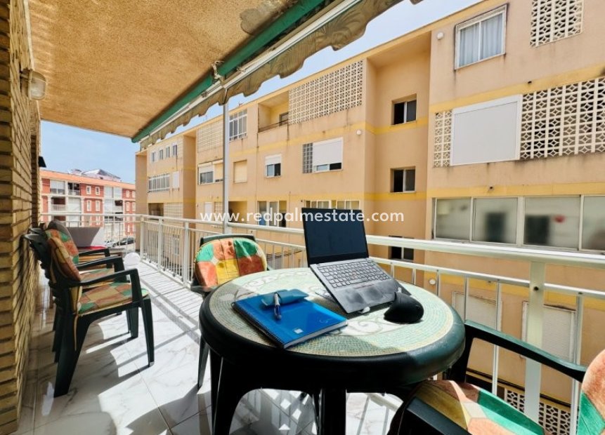 Återförsäljning - Lägenhet -
Torrevieja - La Mata
