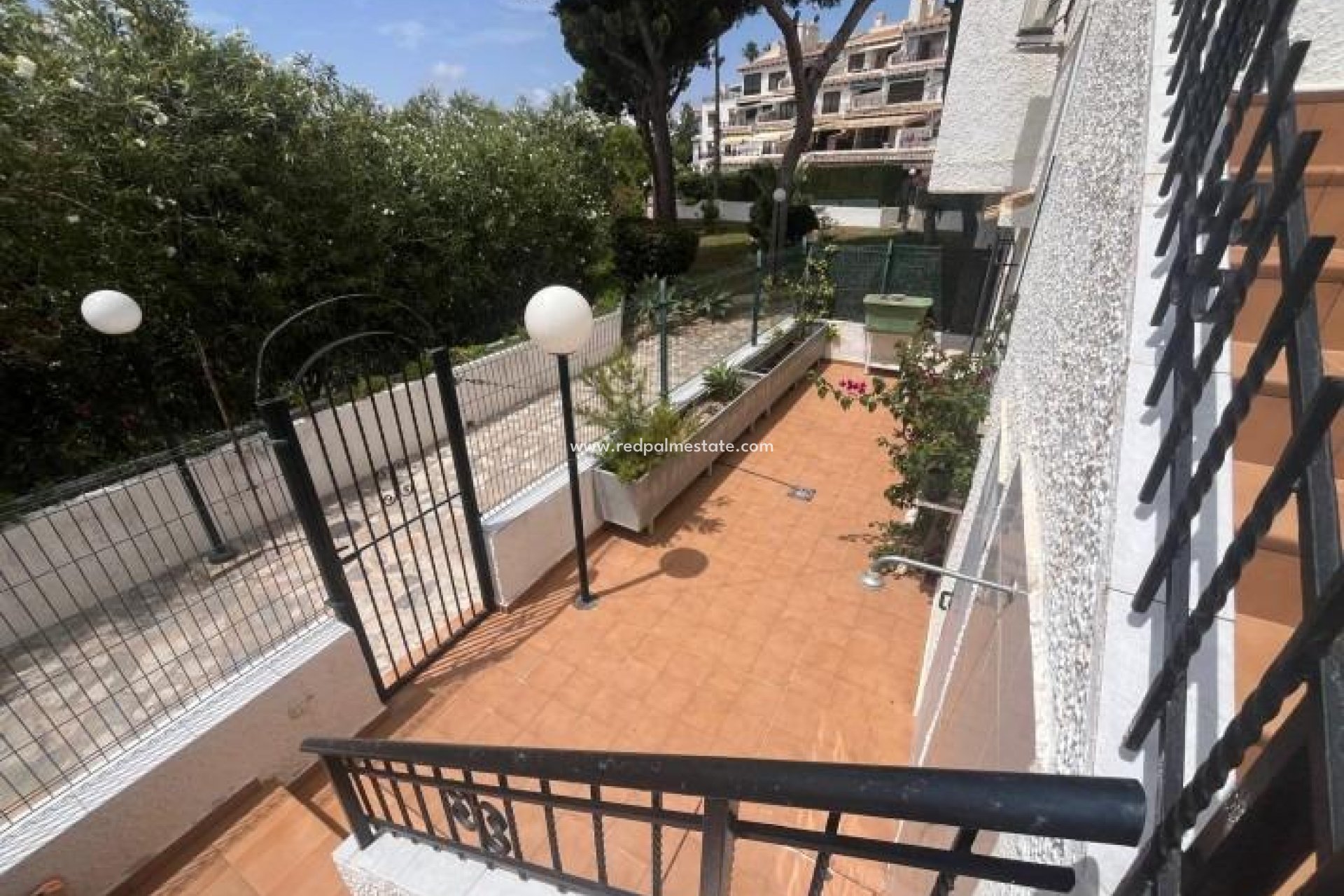 Återförsäljning - Lägenhet -
Torrevieja - La Siesta - El Salado - Torreta