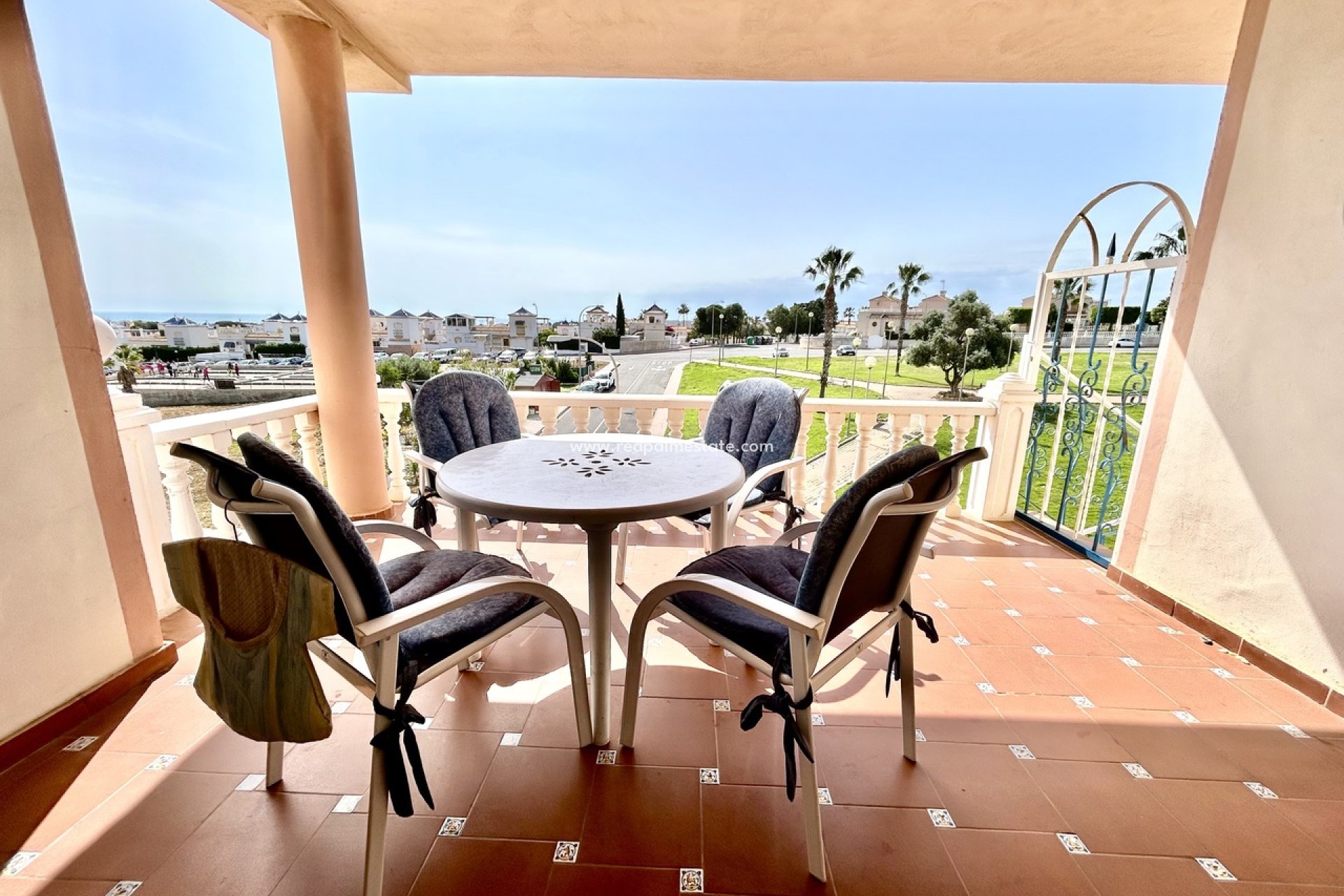 Återförsäljning - Lägenhet -
Torrevieja - Los Altos