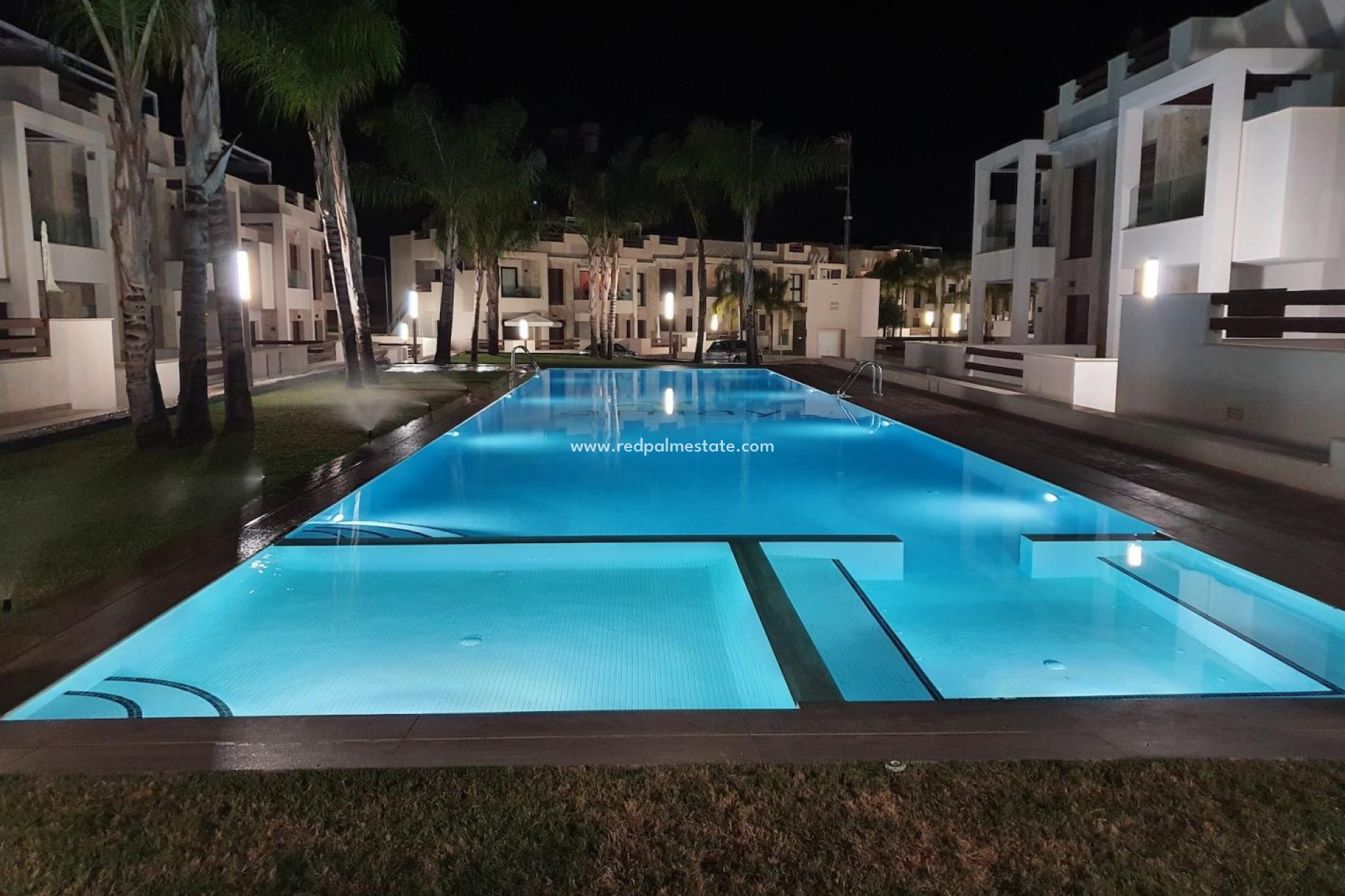 Återförsäljning - Lägenhet -
Torrevieja - Los Balcones