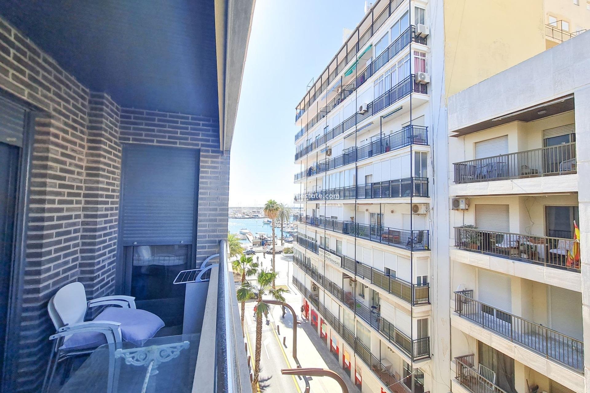 Återförsäljning - Lägenhet -
Torrevieja - Los Balcones