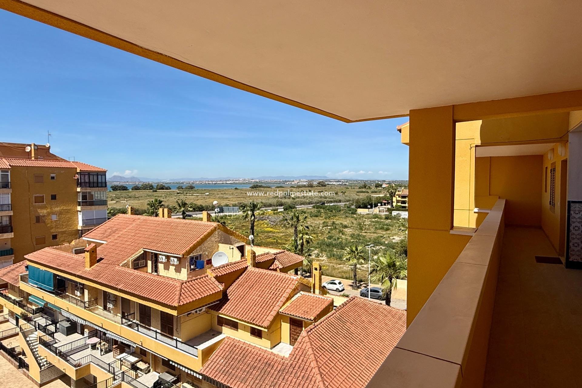 Återförsäljning - Lägenhet -
Torrevieja - Los Europeos