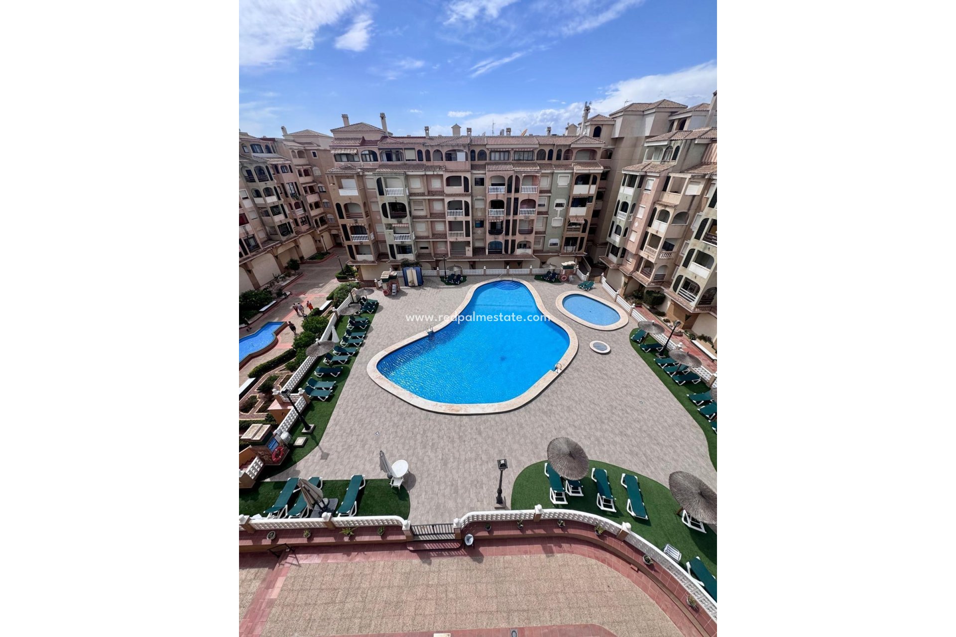 Återförsäljning - Lägenhet -
Torrevieja - PARQUE DE LAS NACIONES