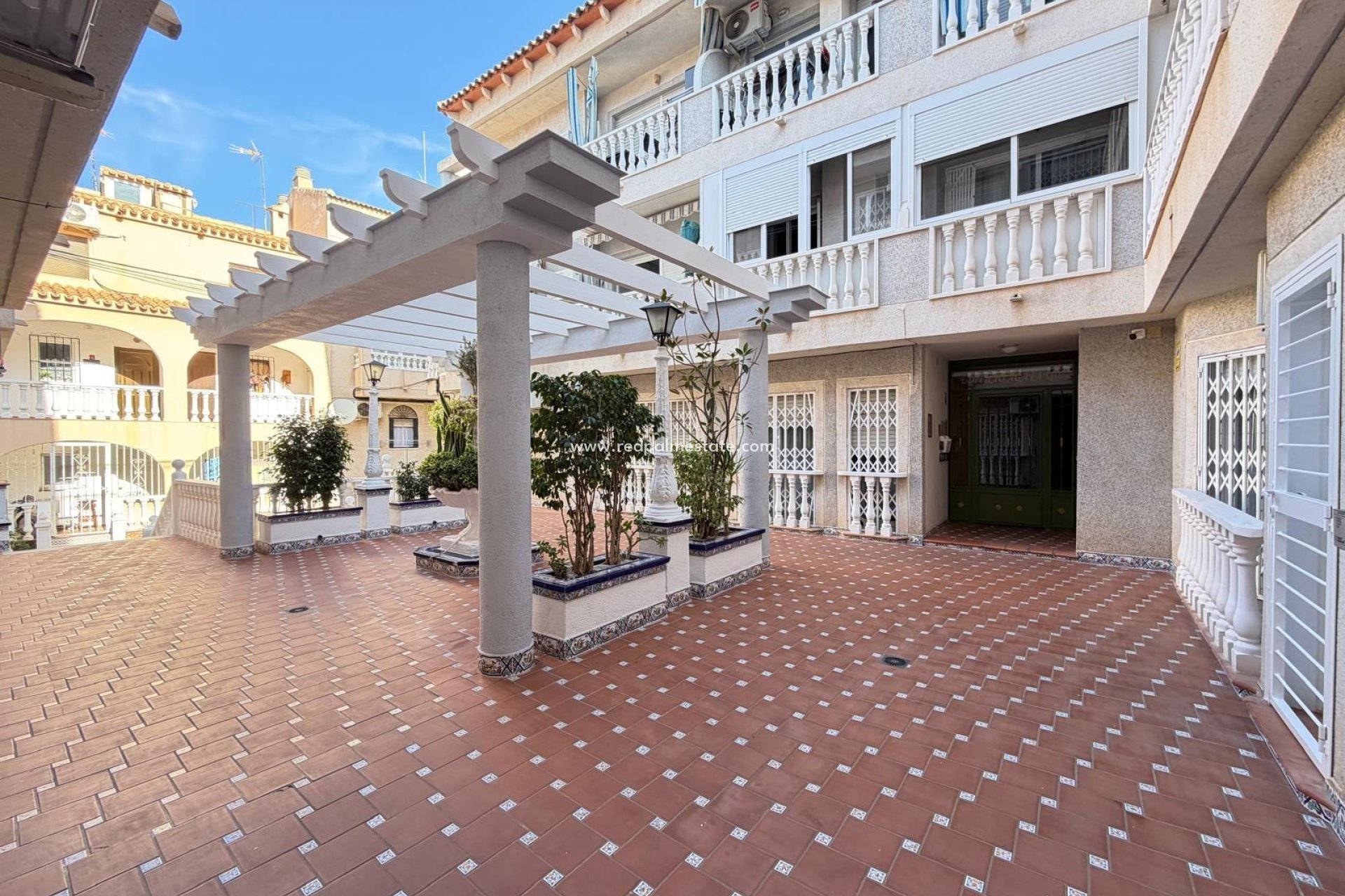 Återförsäljning - Lägenhet -
Torrevieja - Playa de los Locos