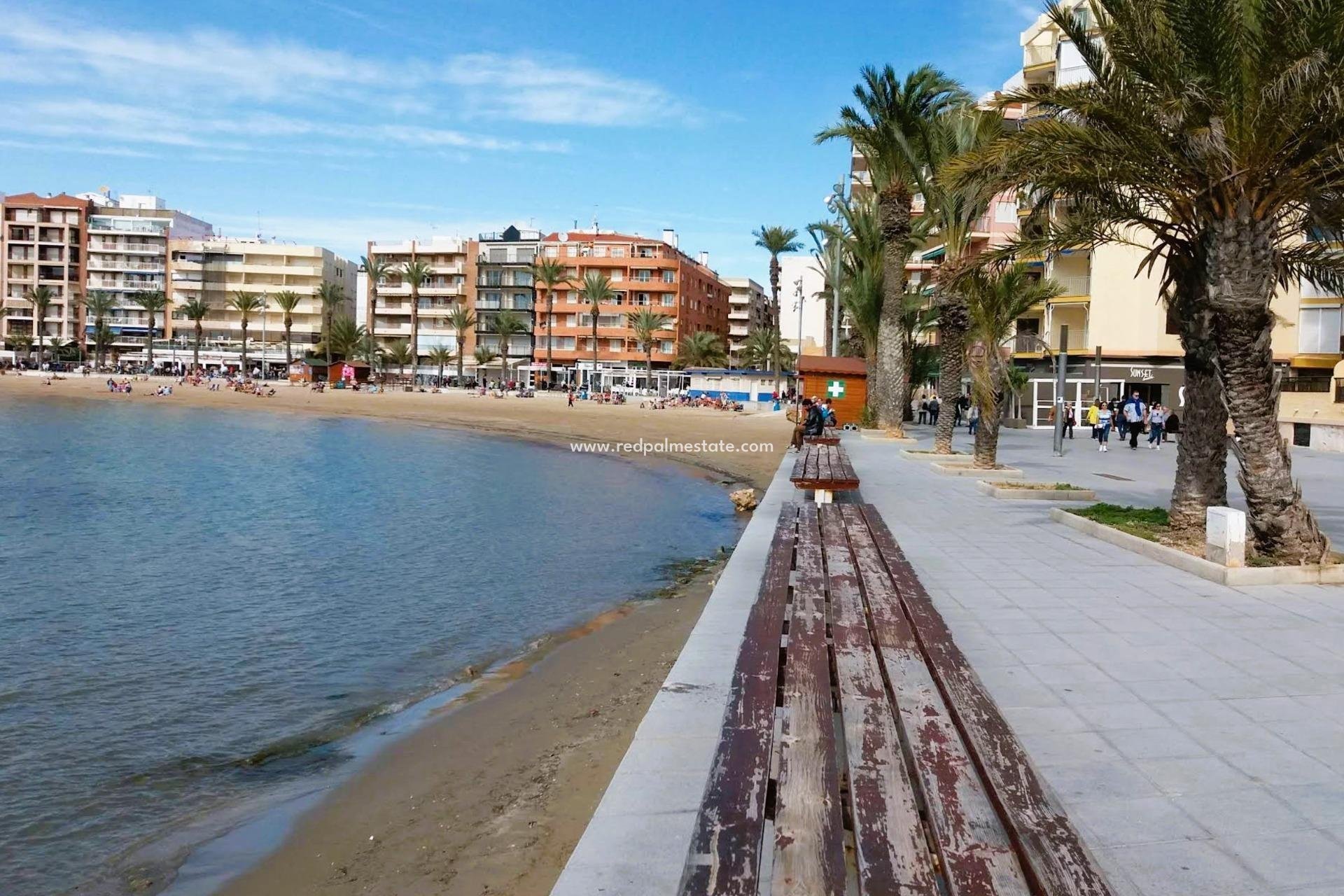 Återförsäljning - Lägenhet -
Torrevieja - Playa de los Locos