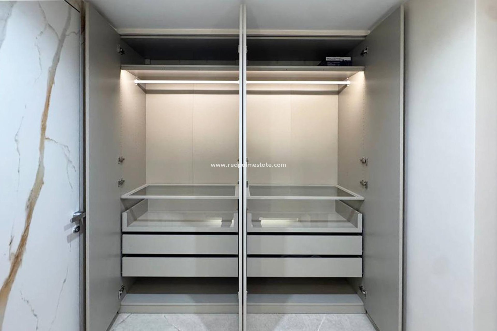 Återförsäljning - Lägenhet -
Torrevieja - Playa de los Locos