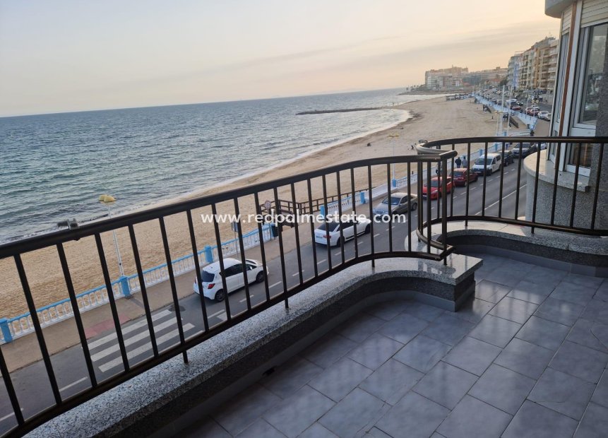 Återförsäljning - Lägenhet -
Torrevieja - Playa de los Locos