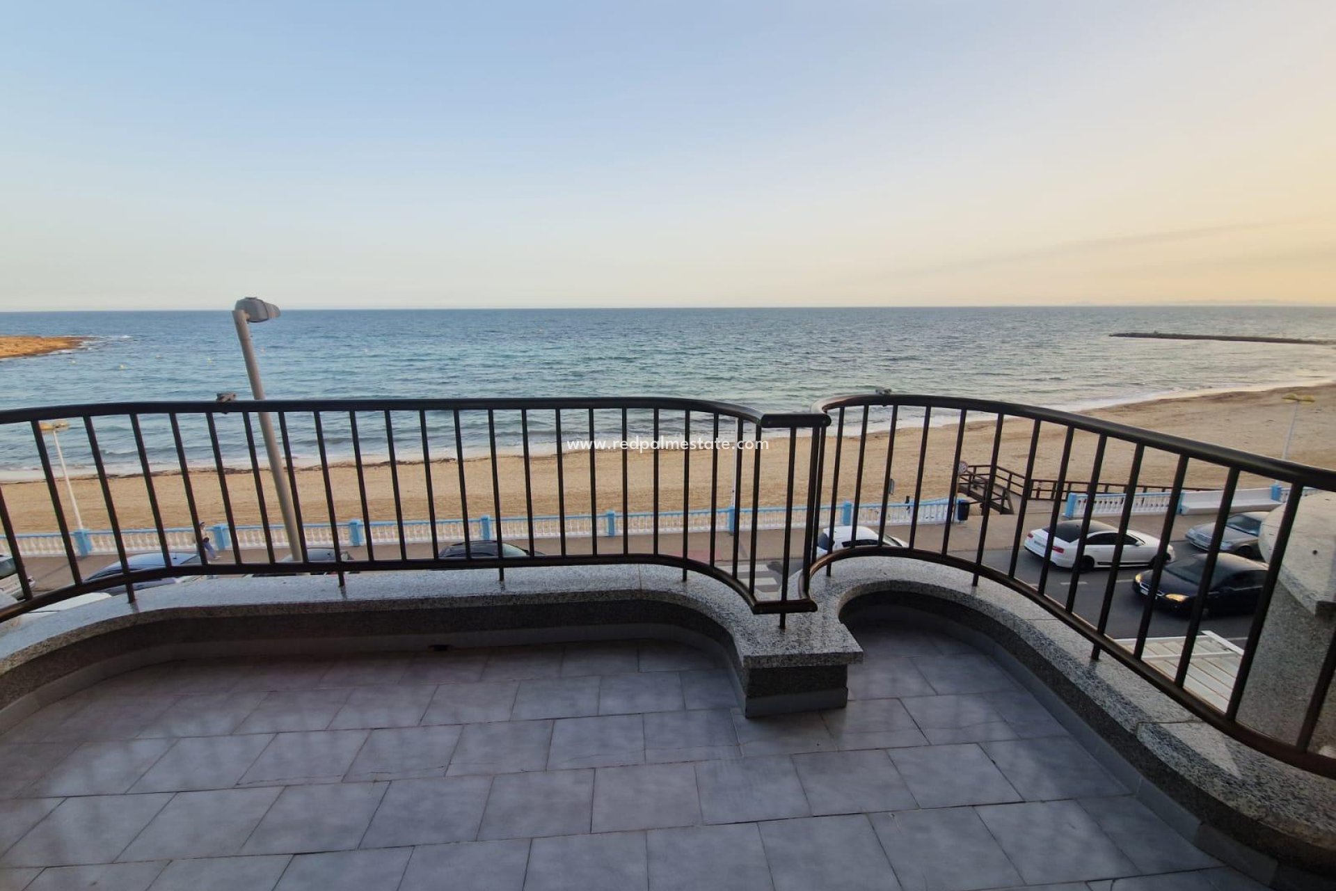 Återförsäljning - Lägenhet -
Torrevieja - Playa de los Locos