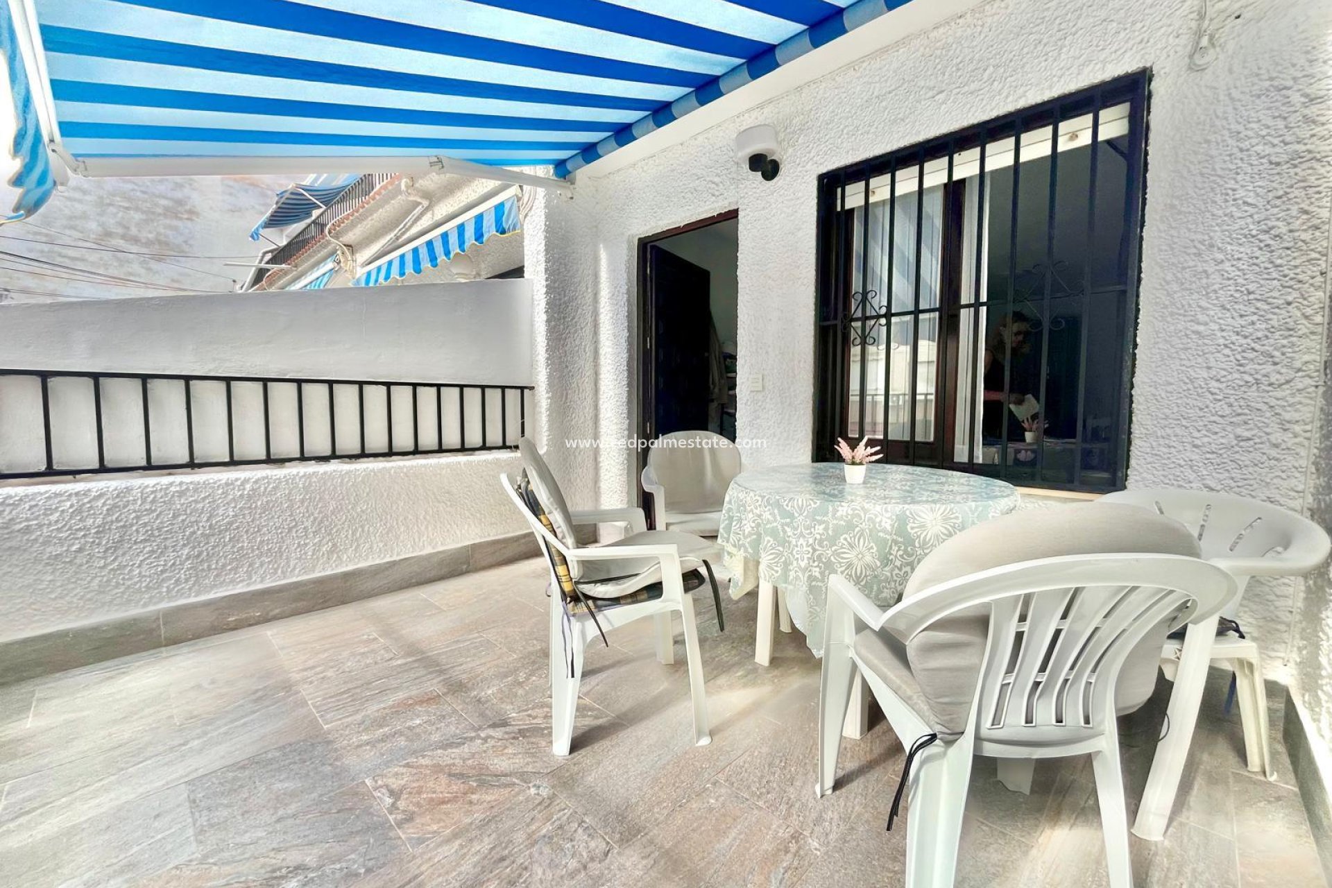 Återförsäljning - Lägenhet -
Torrevieja - Playa de los Locos