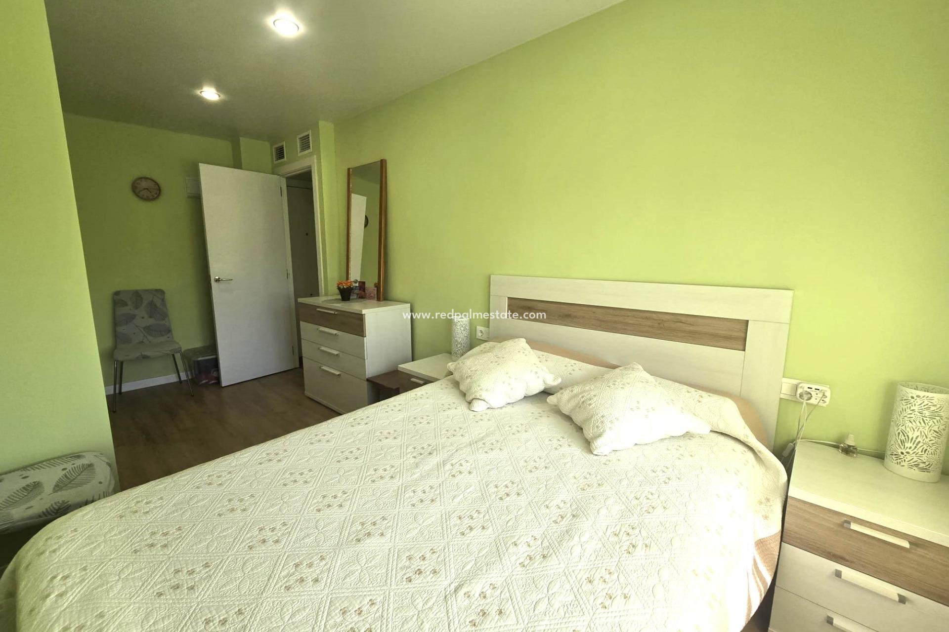 Återförsäljning - Lägenhet -
Torrevieja - Playa del Cura