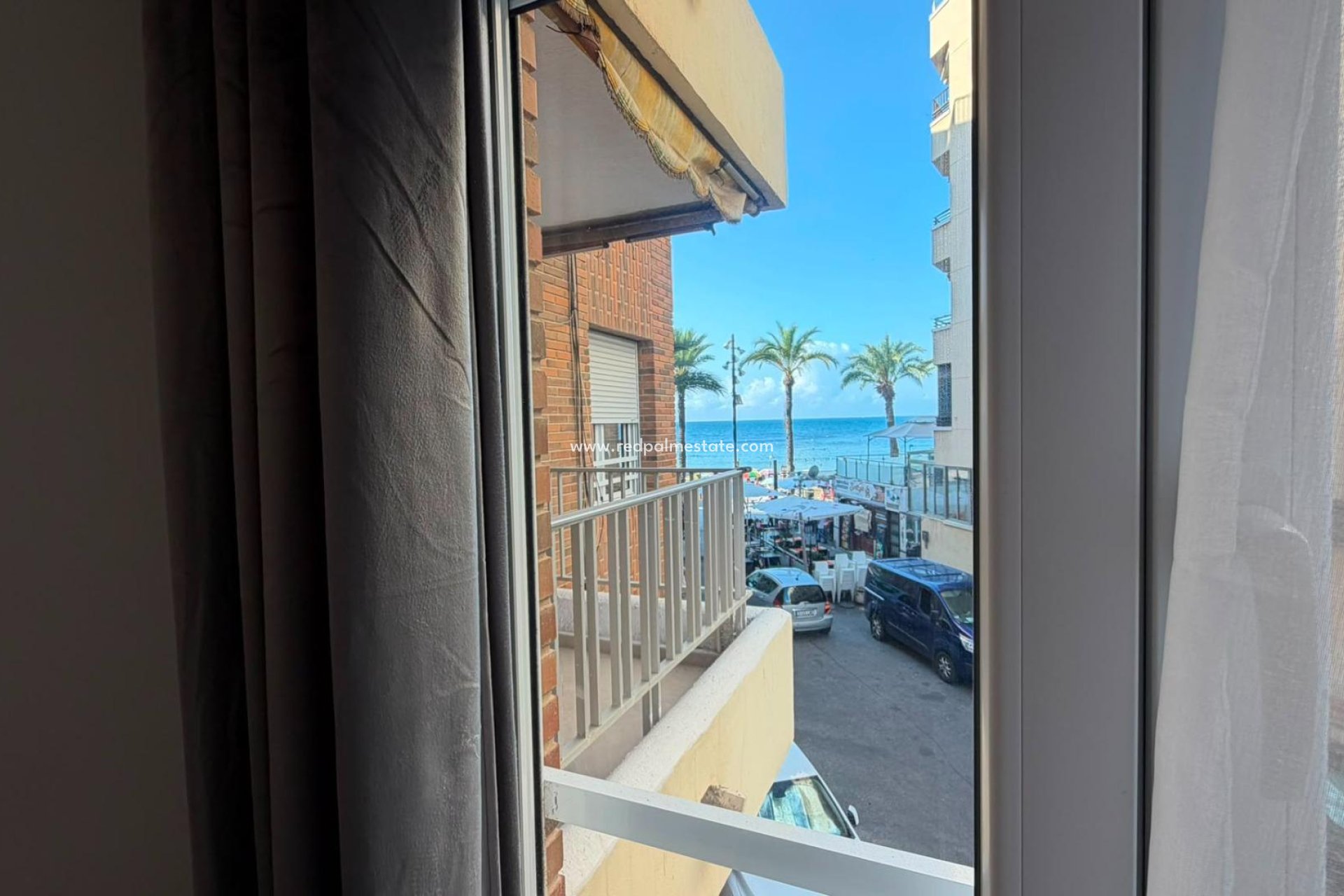 Återförsäljning - Lägenhet -
Torrevieja - Playa del Cura