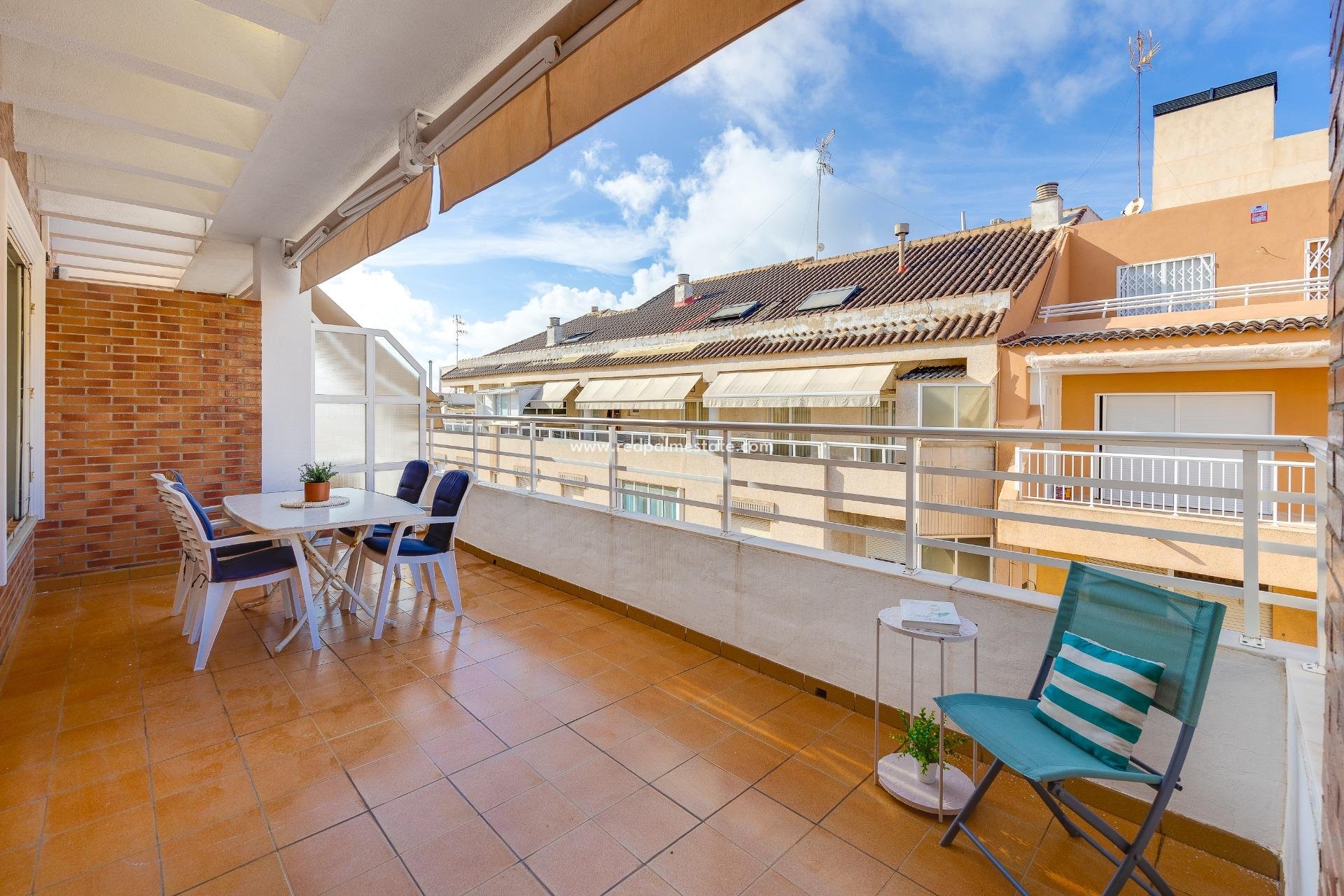Återförsäljning - Lägenhet -
Torrevieja - Playa del Cura