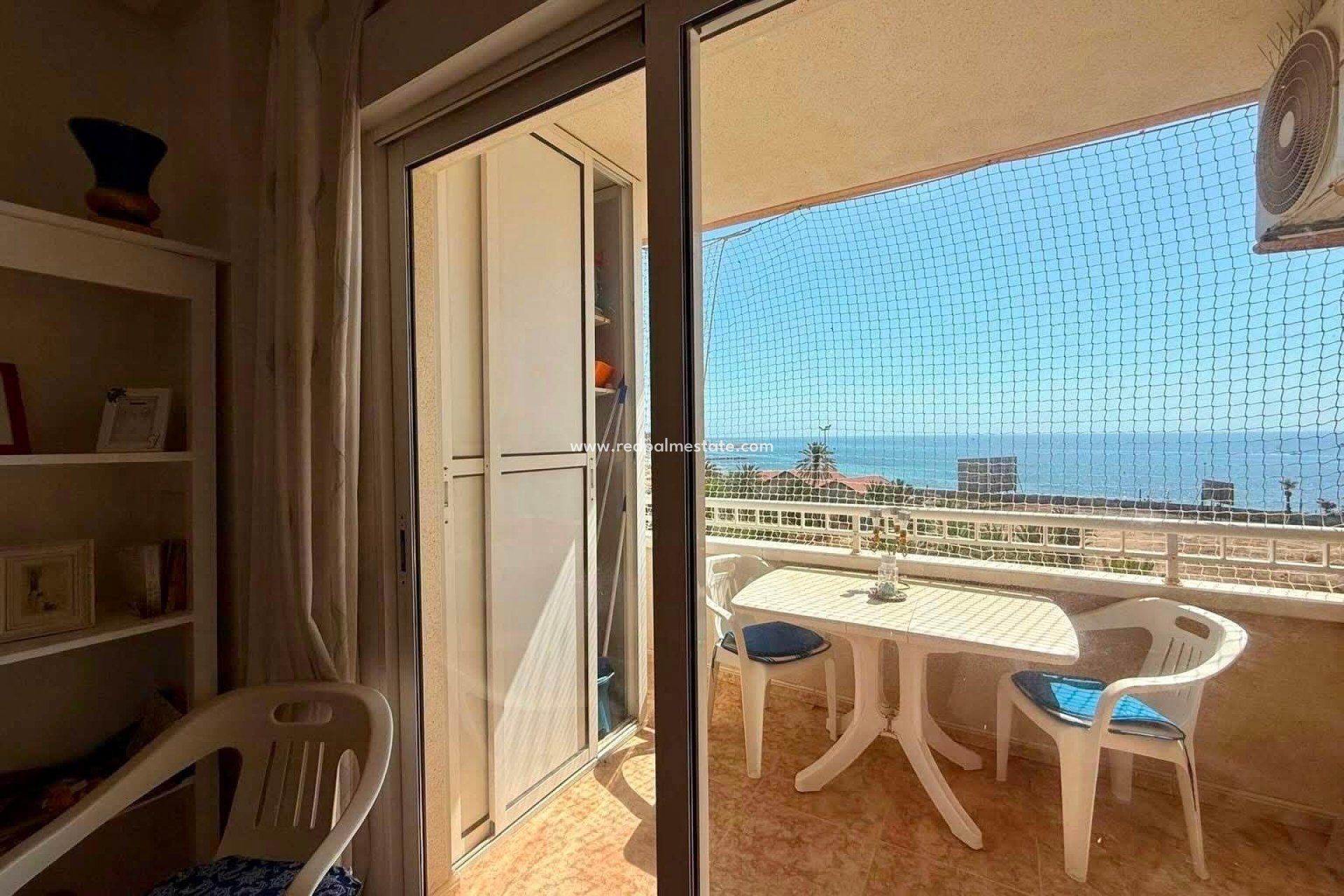 Återförsäljning - Lägenhet -
Torrevieja - Playa del Cura